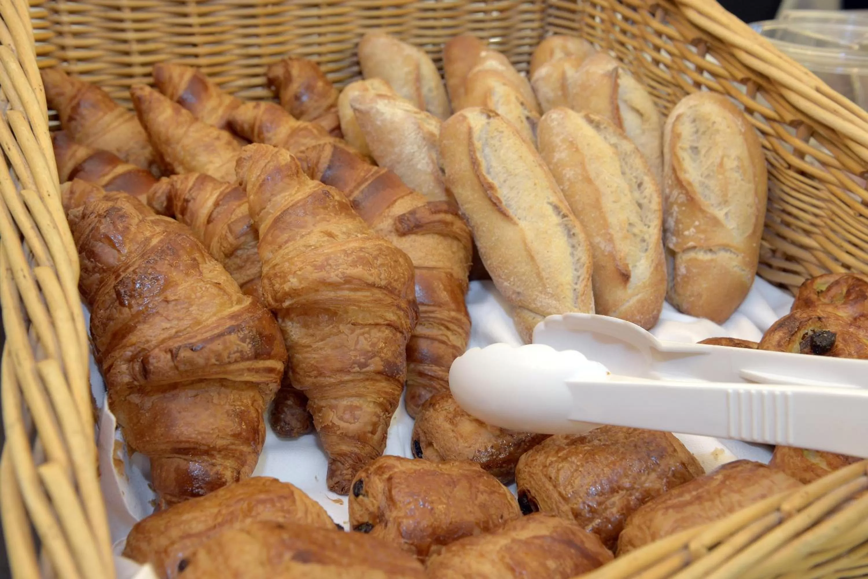 Food in Hôtel De France