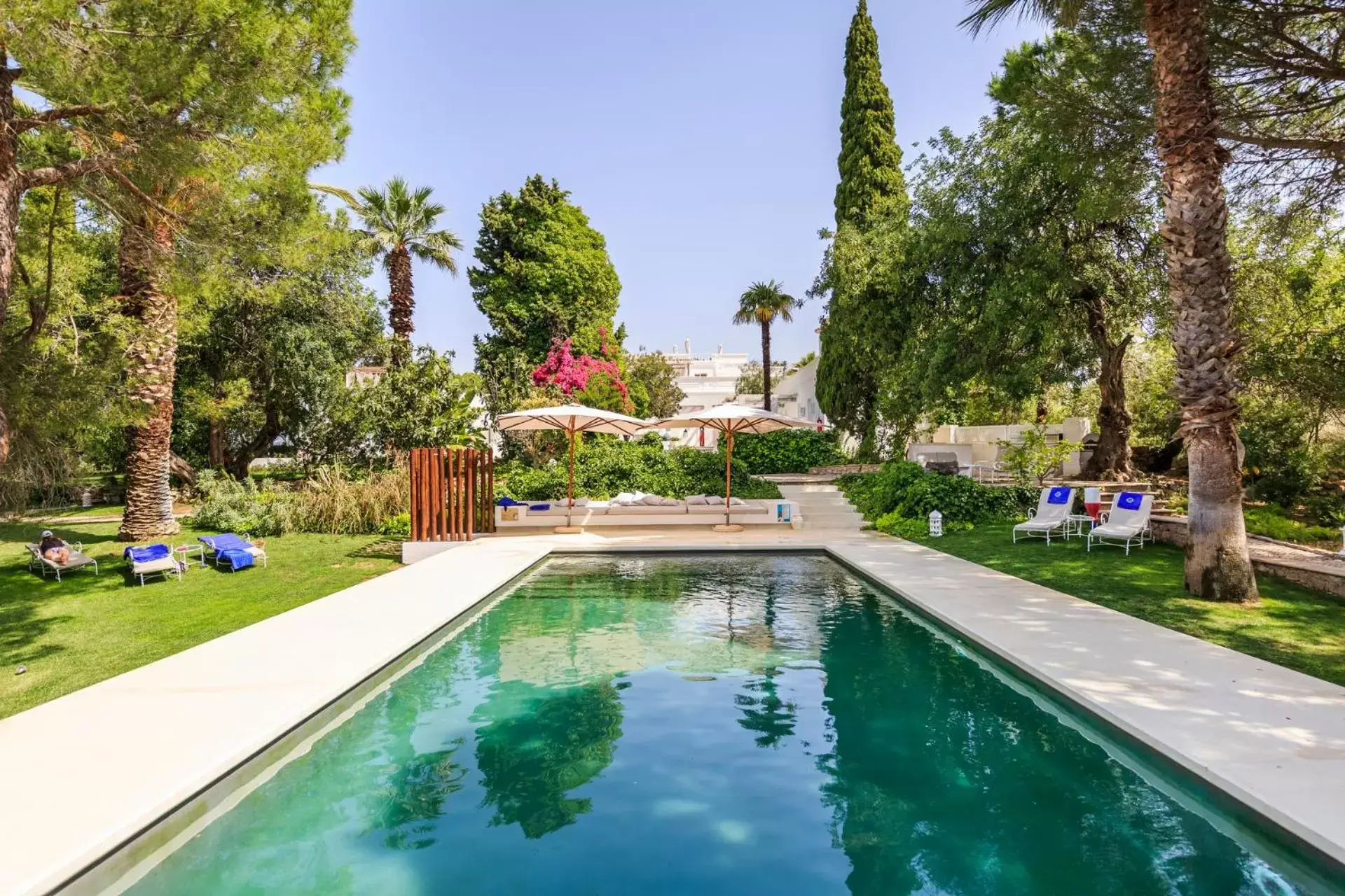 Swimming Pool in Octant Vila Monte