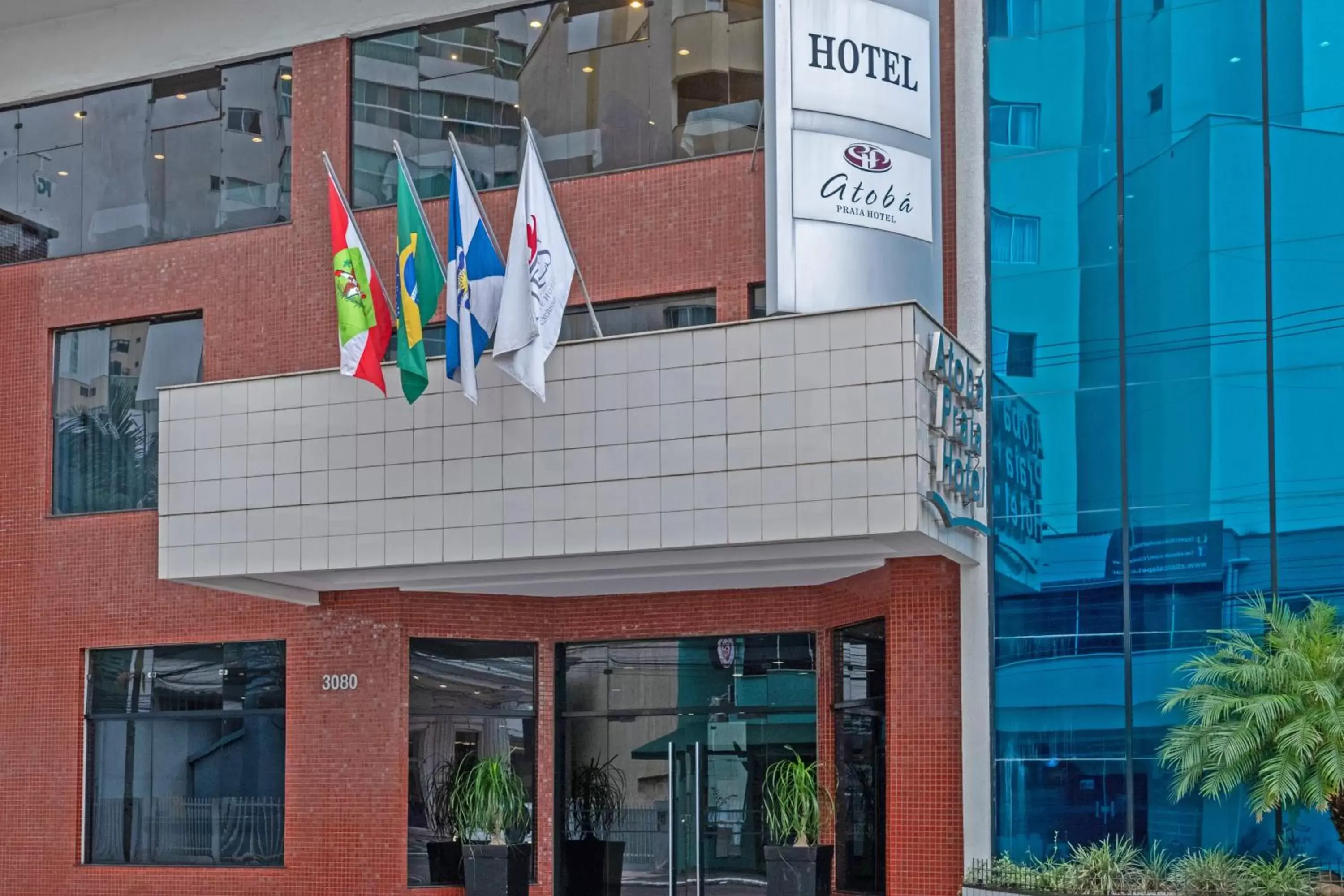 Facade/entrance in Atobá Praia Hotel