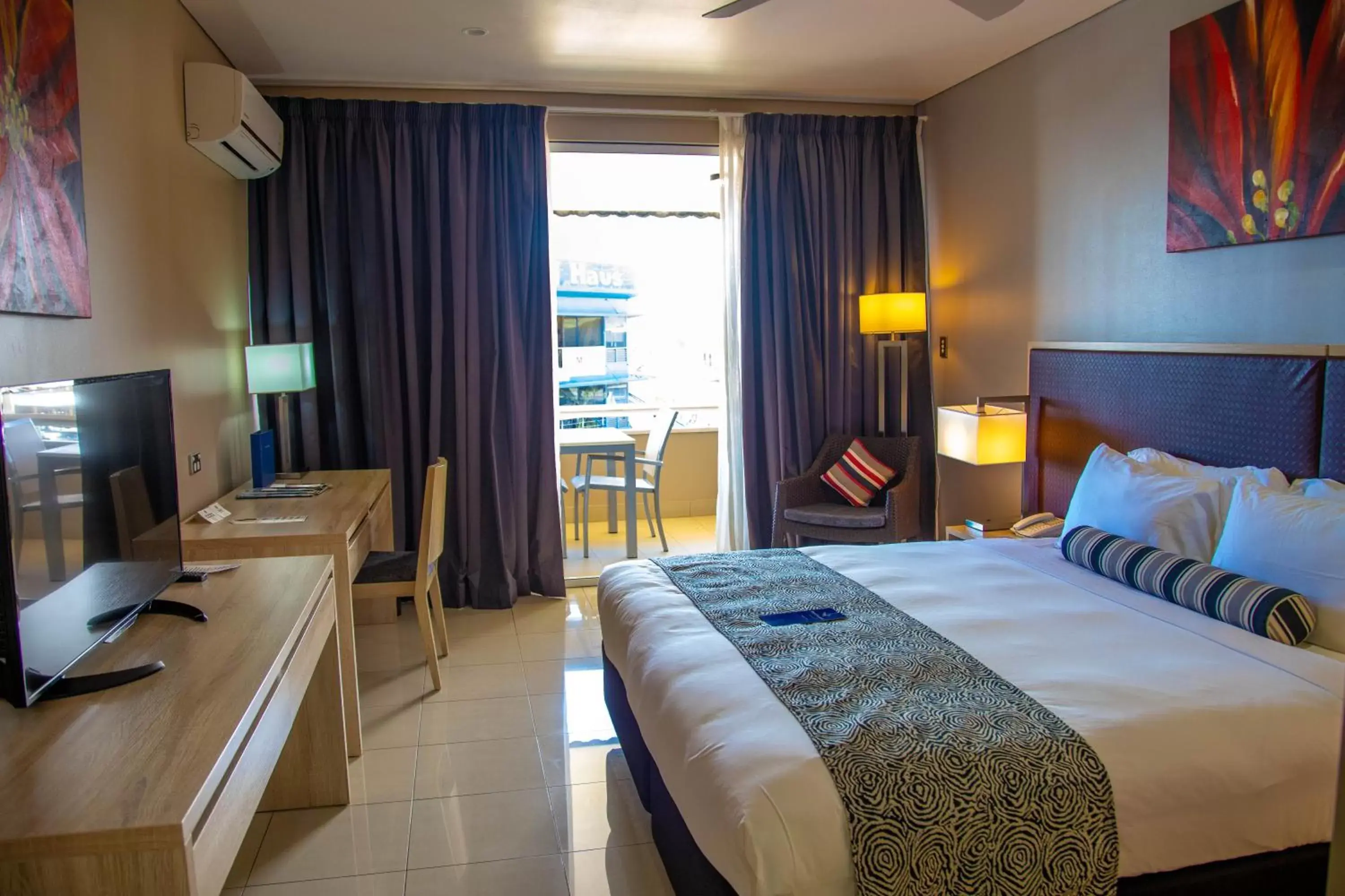 Bedroom in Bird Of Paradise Hotel Bedroom in Bird Of Paradise Hotel