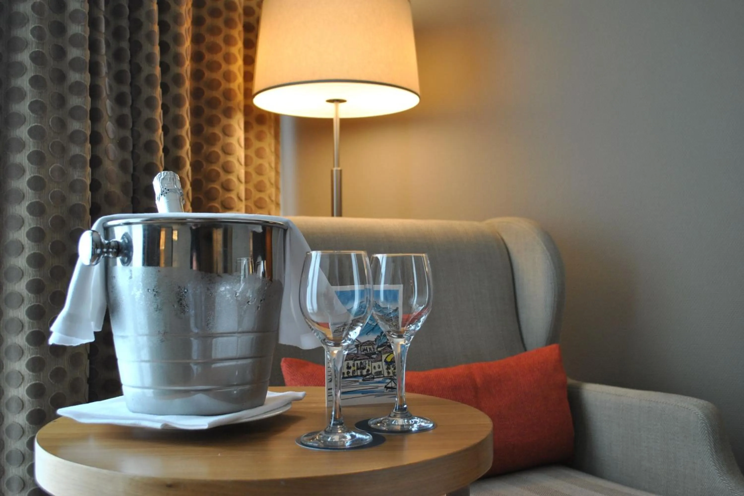 Photo of the whole room in Sheraton Lake Como Hotel