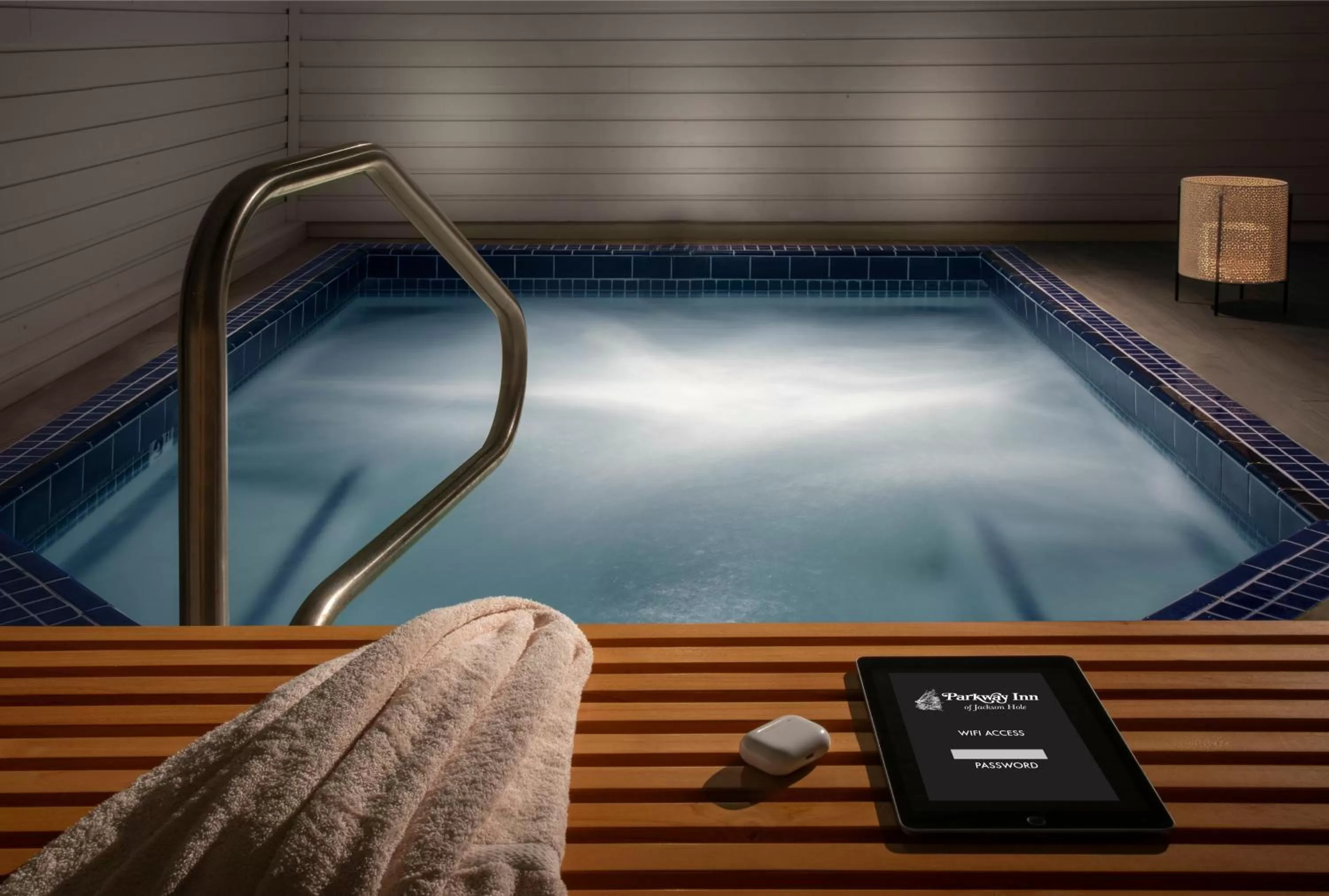 Hot Tub in Parkway Inn of Jackson Hole