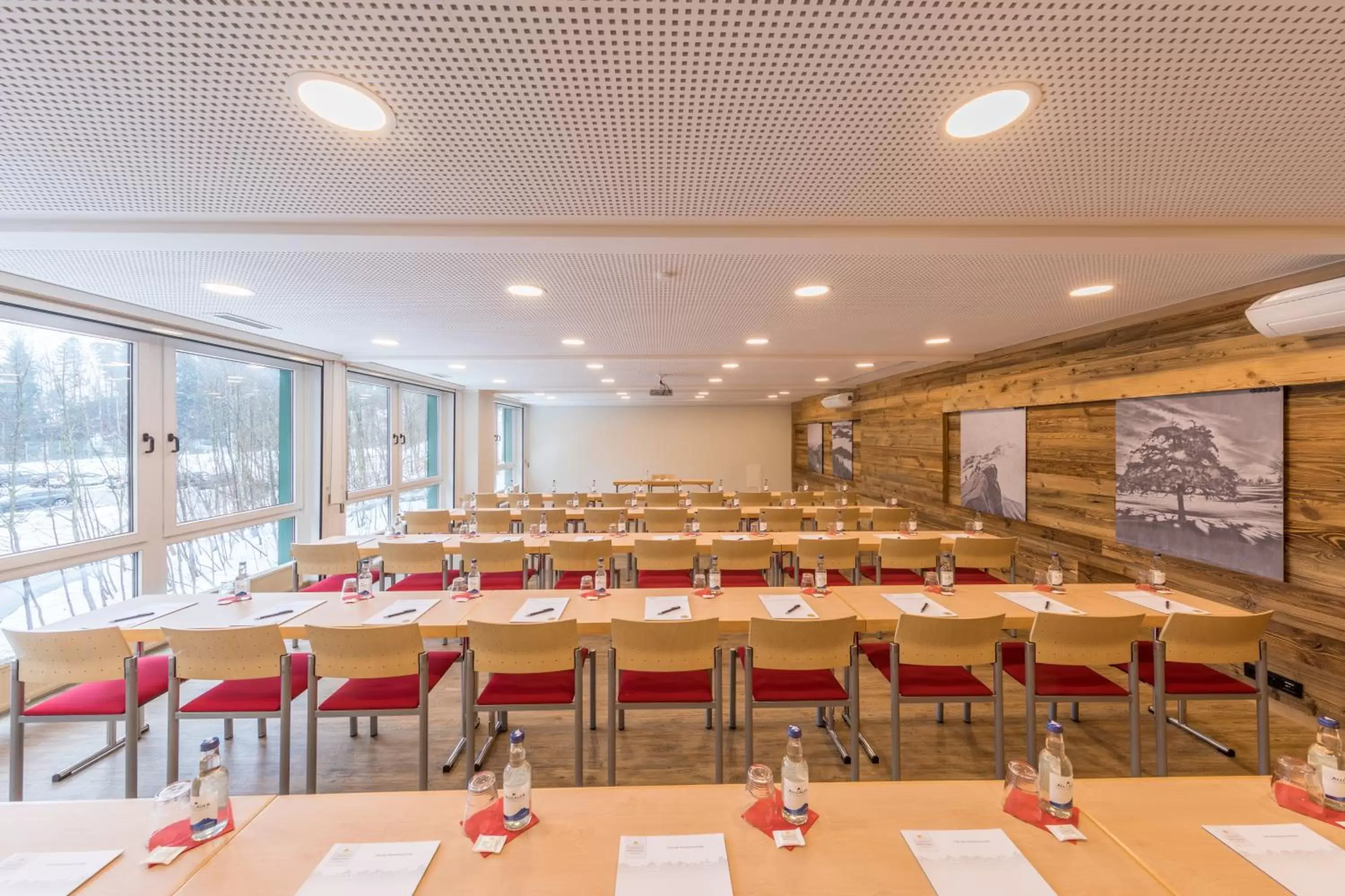 Meeting/conference room in MONDI Resort und Chalet Oberstaufen