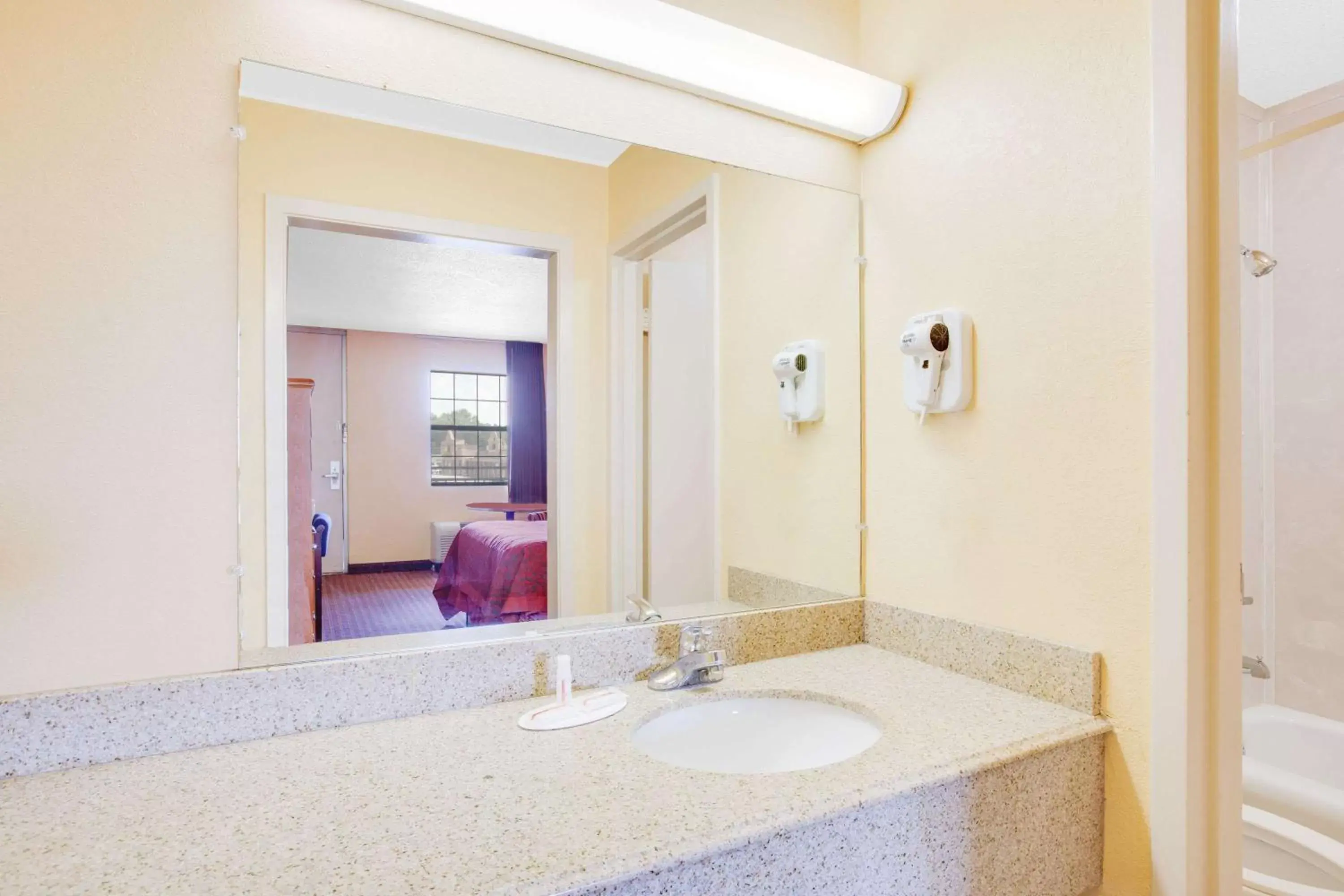 Bathroom in Sunrise Extended Stay