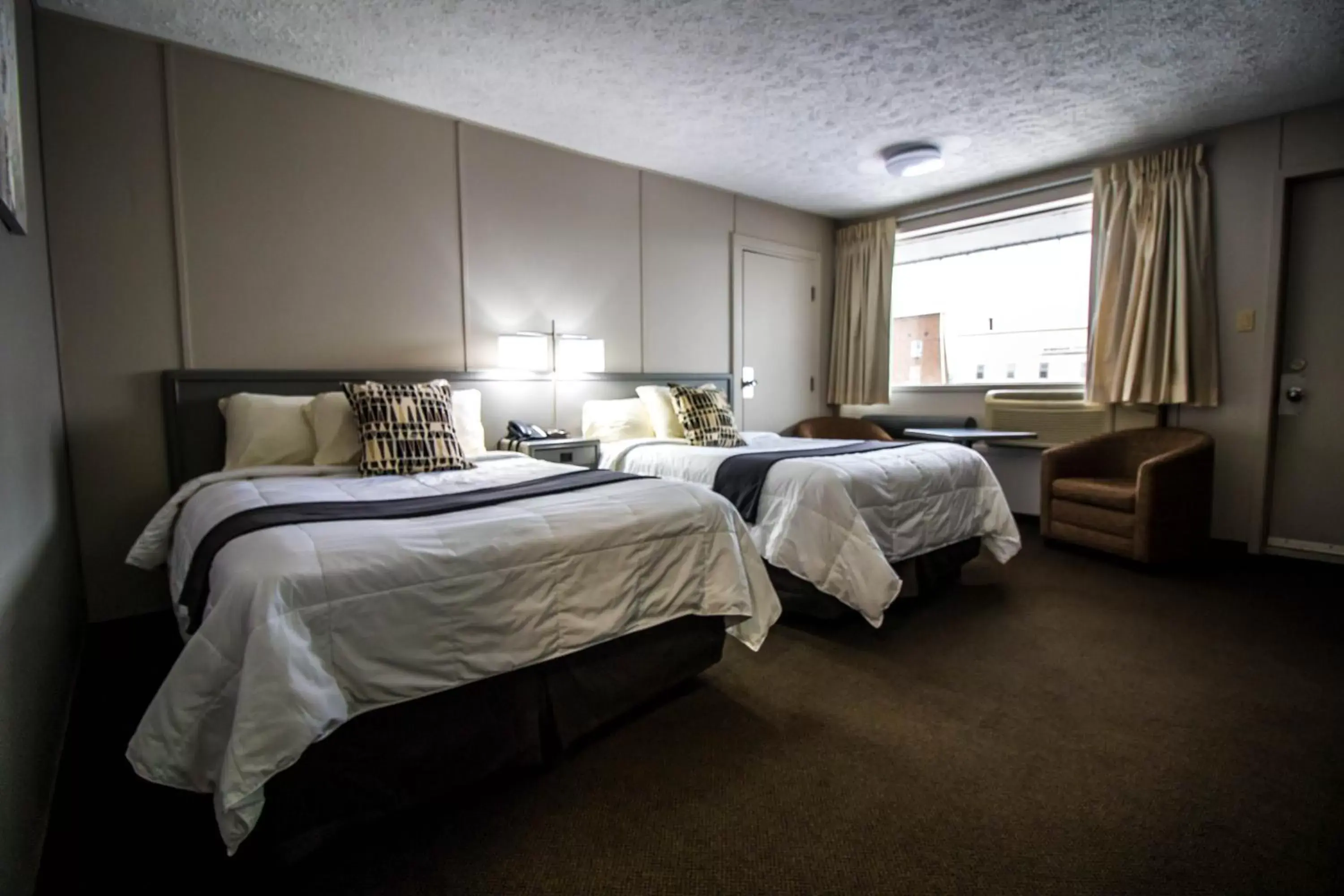 Bedroom, Bed in Companion Hotel Motel