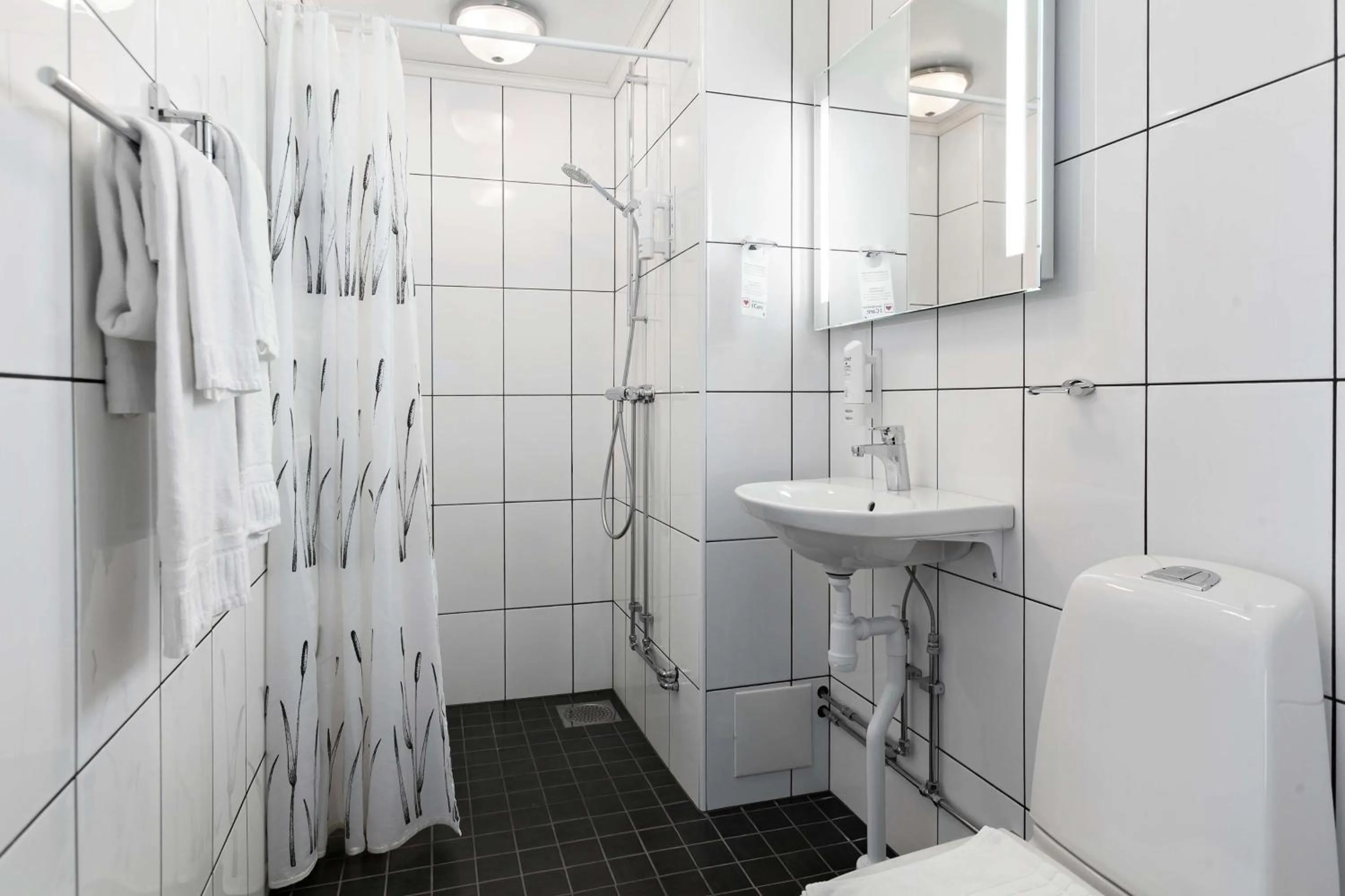 Bathroom in Best Western Vetlanda Stadshotell