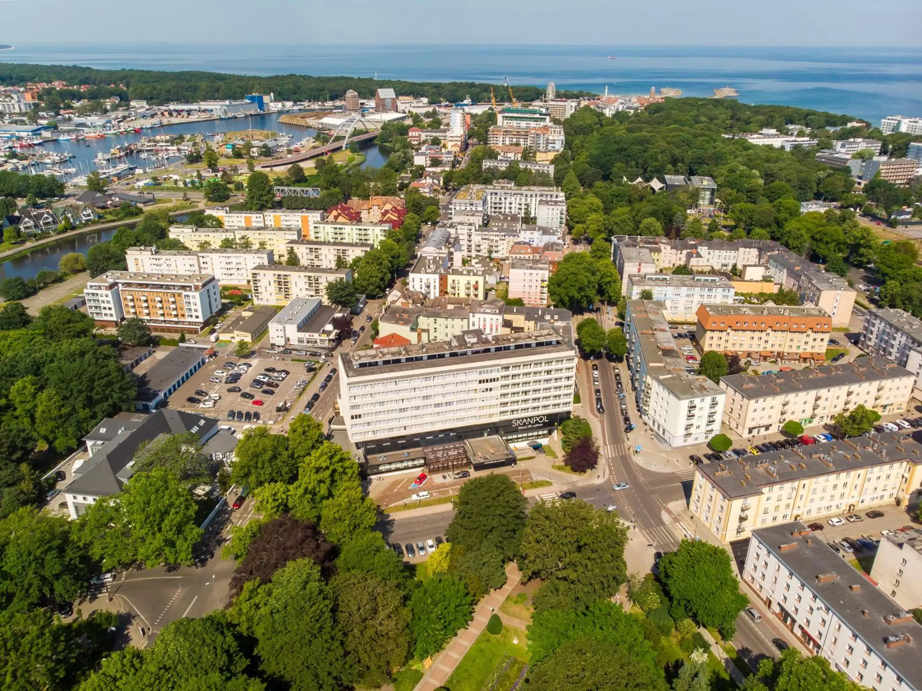 Windsurfing, Bird's-eye View in Hotel New Skanpol