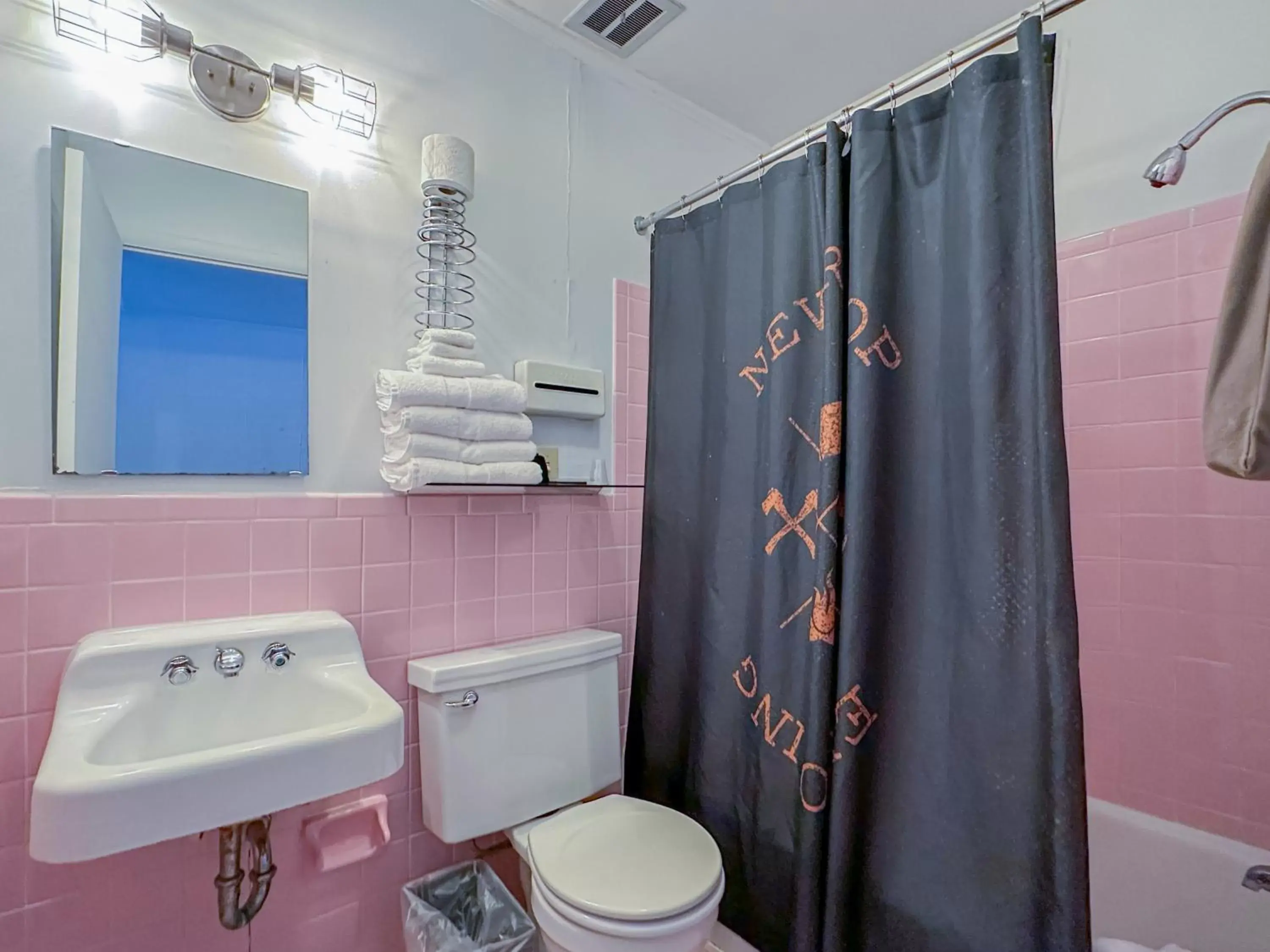 Bathroom in The Wanderoo Lodge