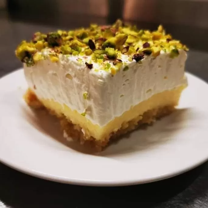 Restaurant/places to eat in Platoni Elite