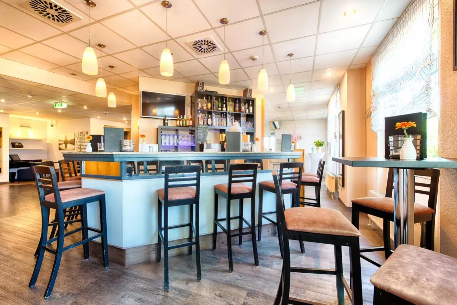 Lounge or bar in ACHAT Hotel Leipzig Messe Lounge or bar in ACHAT Hotel Leipzig Messe