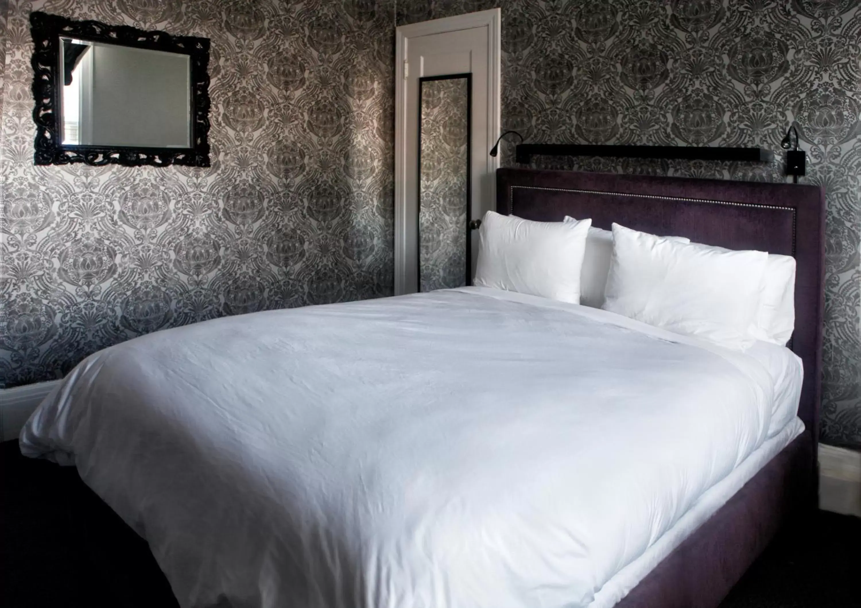 Bed in Mount View Hotel & Spa