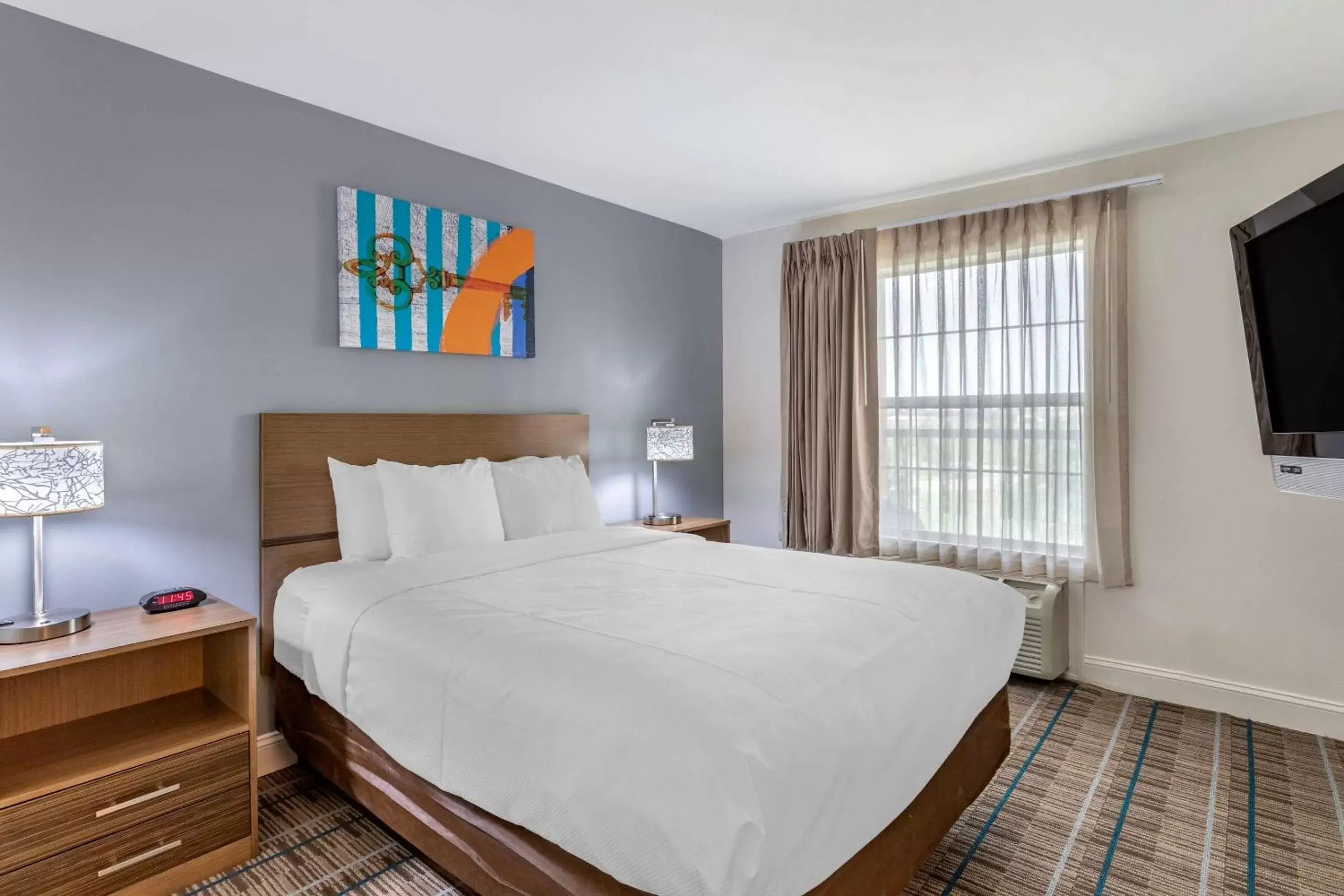 Photo of the whole room, Bed in MainStay Suites Port Arthur - Beaumont South Photo of the whole room, Bed in MainStay Suites Port Arthur - Beaumont South