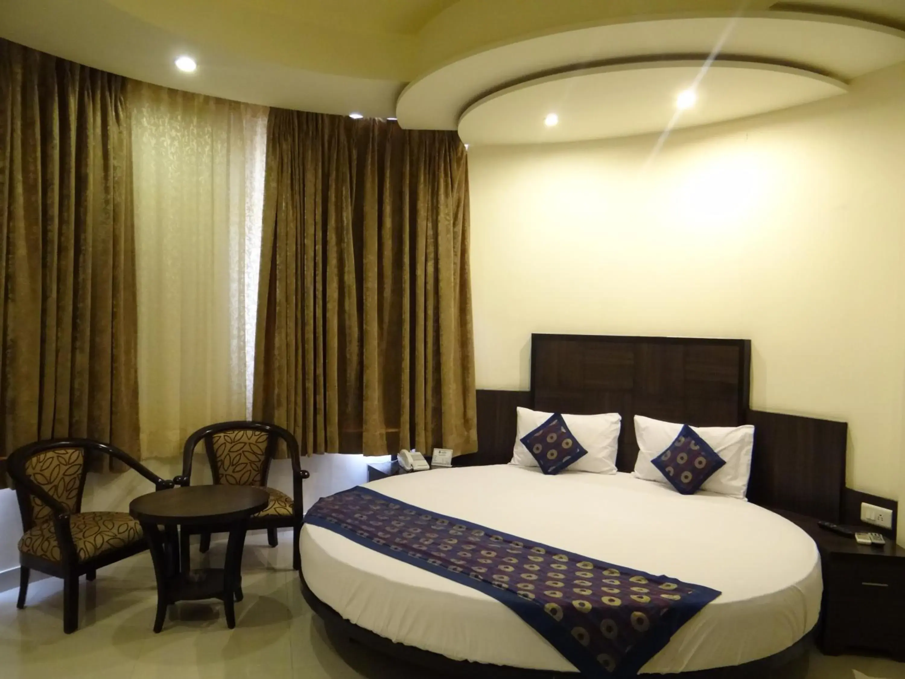 Bedroom, Bed in Ratnawali – A Vegetarian Heritage Hotel Bedroom, Bed in Ratnawali – A Vegetarian Heritage Hotel