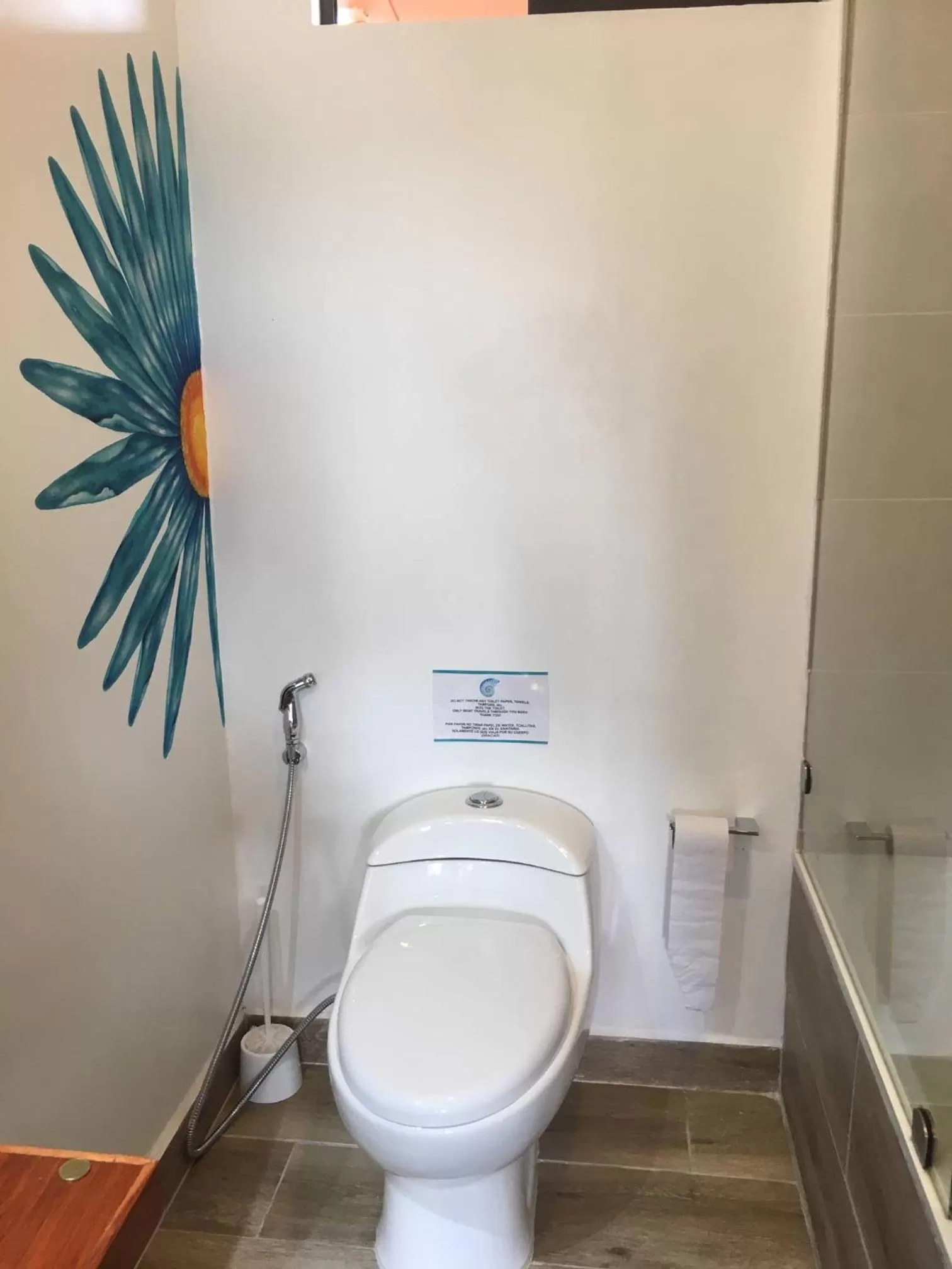 Toilet, Bathroom in Hotel La Caracola