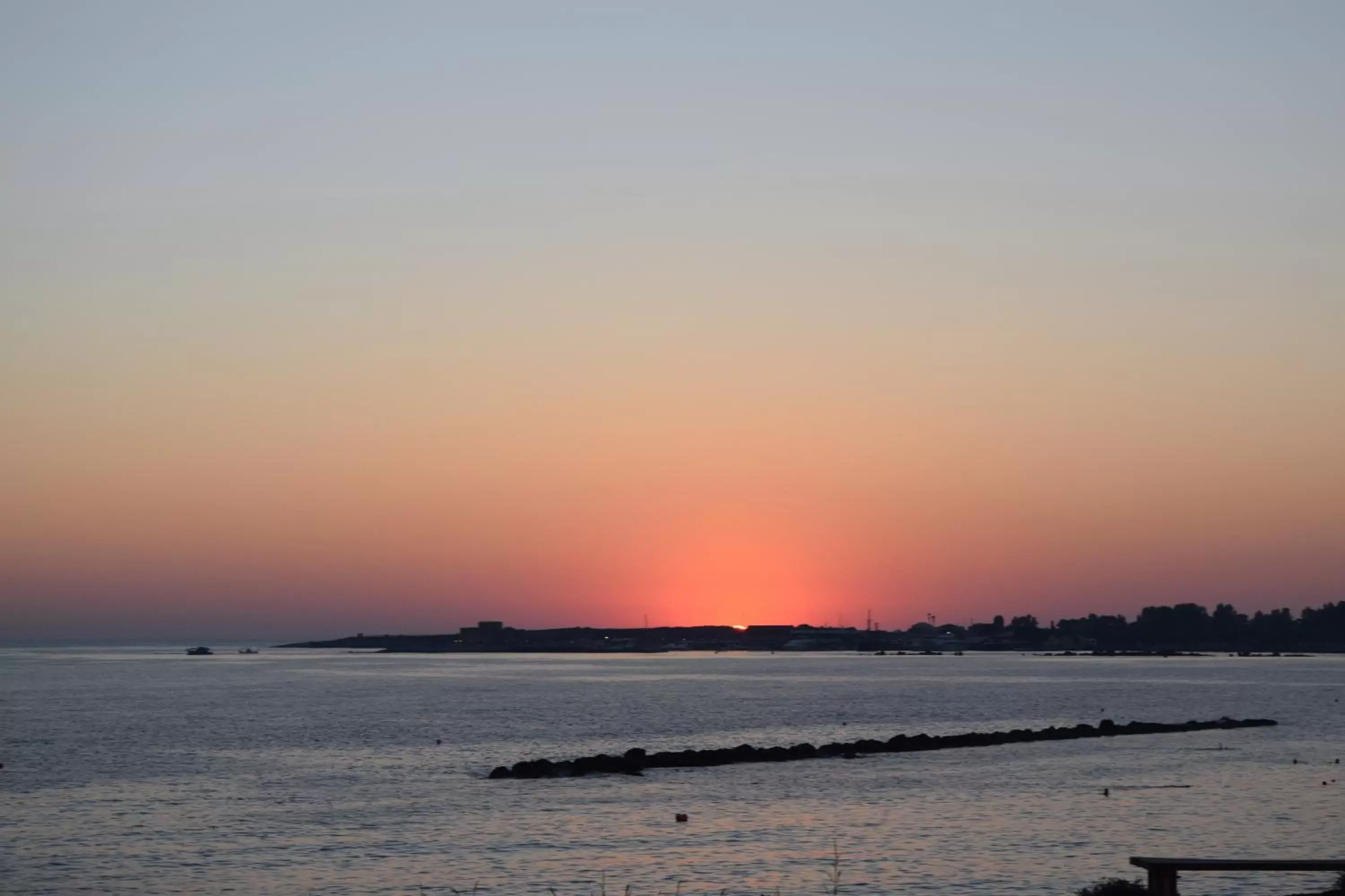 Sunrise/Sunset in Amphora Hotel & Suites