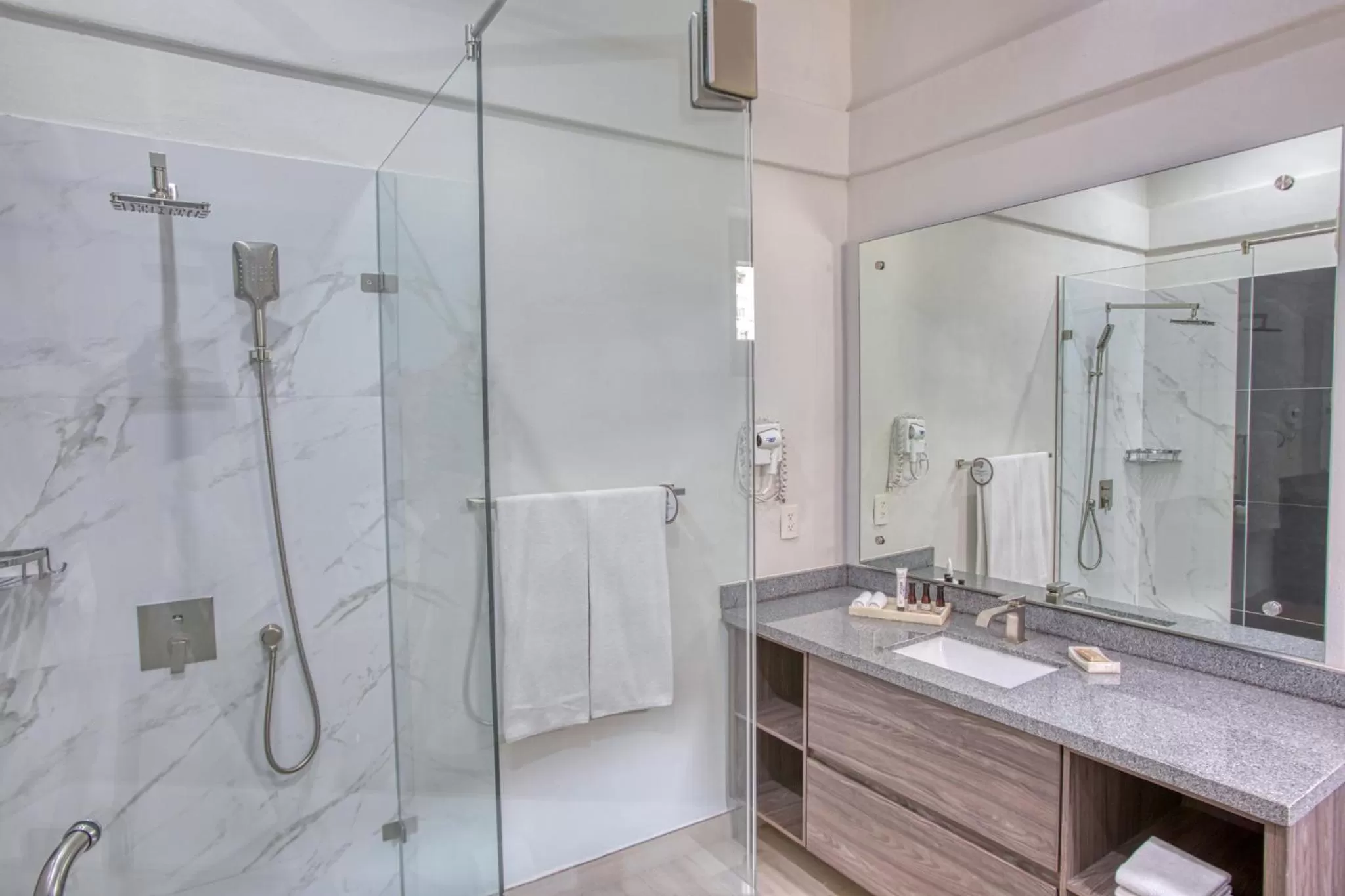 Bathroom in Casa Nicole Hotel Boutique