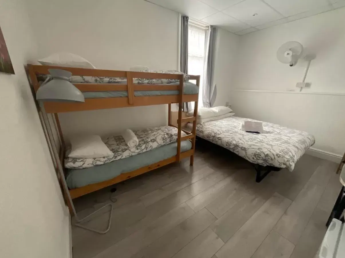 Bunk Bed in Danescourt Lodge