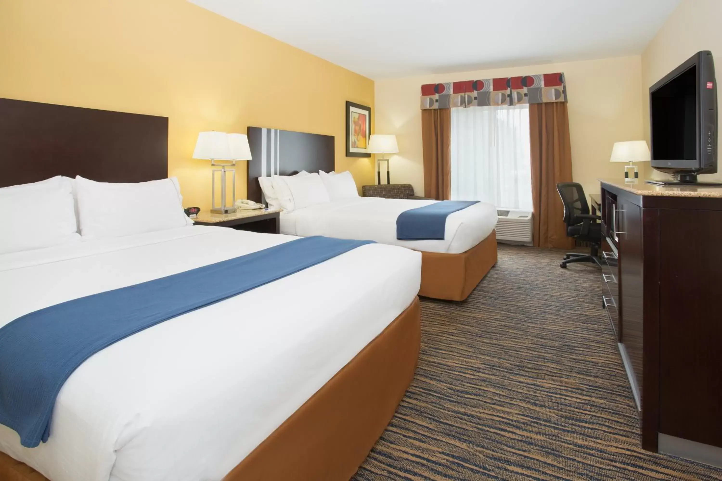 Photo of the whole room, Bed in Holiday Inn Express & Suites Denver North - Thornton, an IHG Hotel