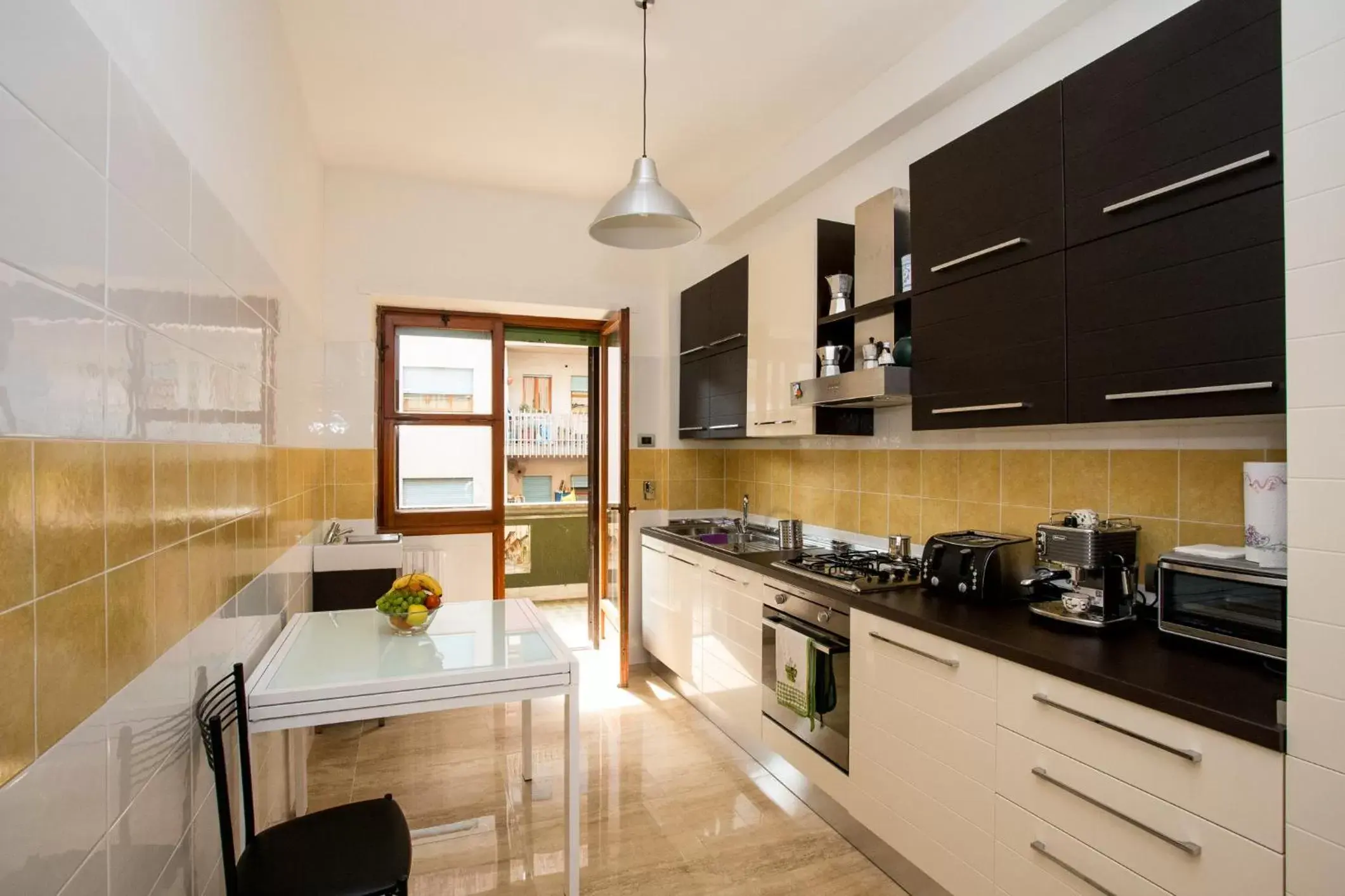 Kitchen or kitchenette, Kitchen/Kitchenette in Trastevere's Friends