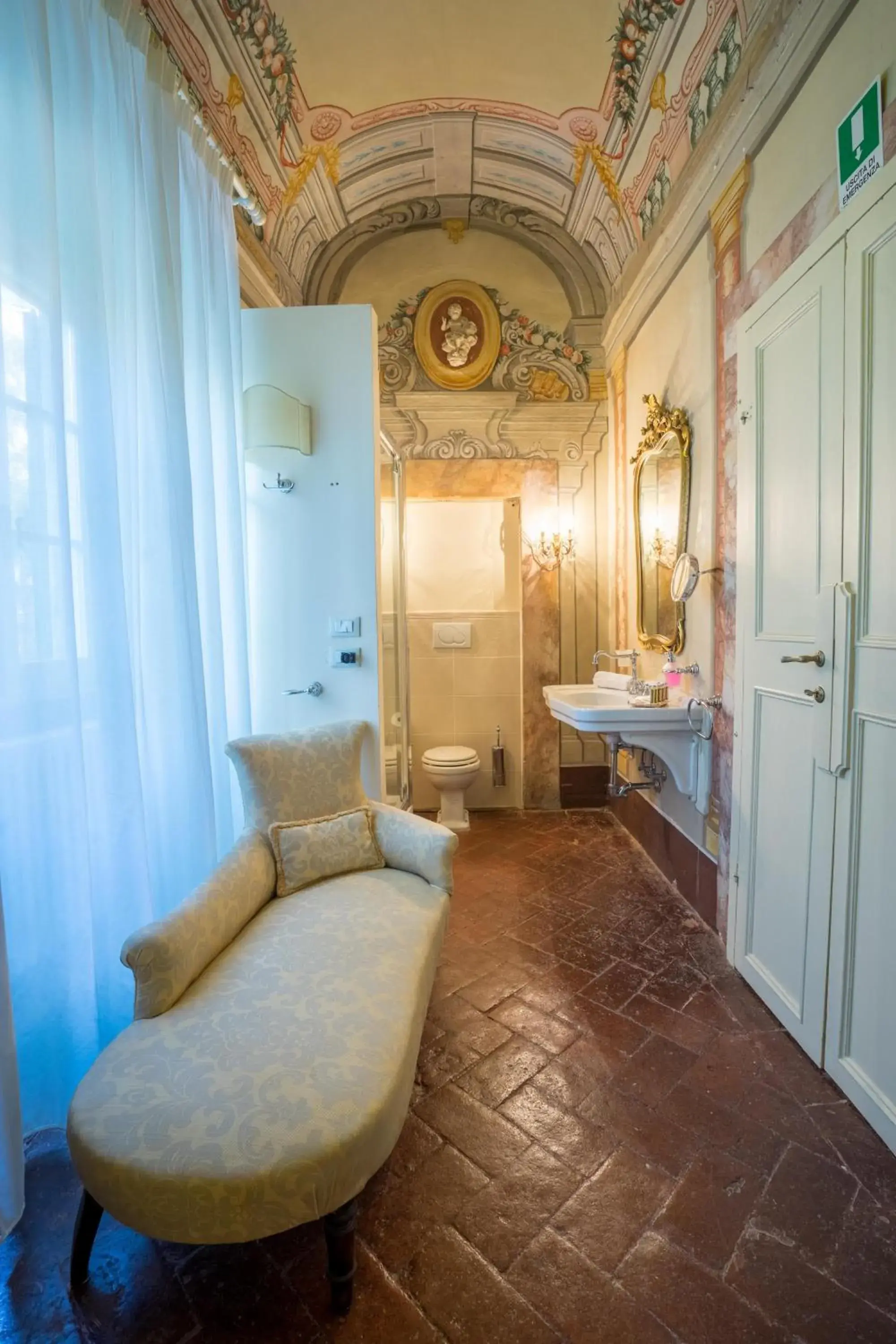 Bathroom, Room Photo in Hotel Villa Sermolli
