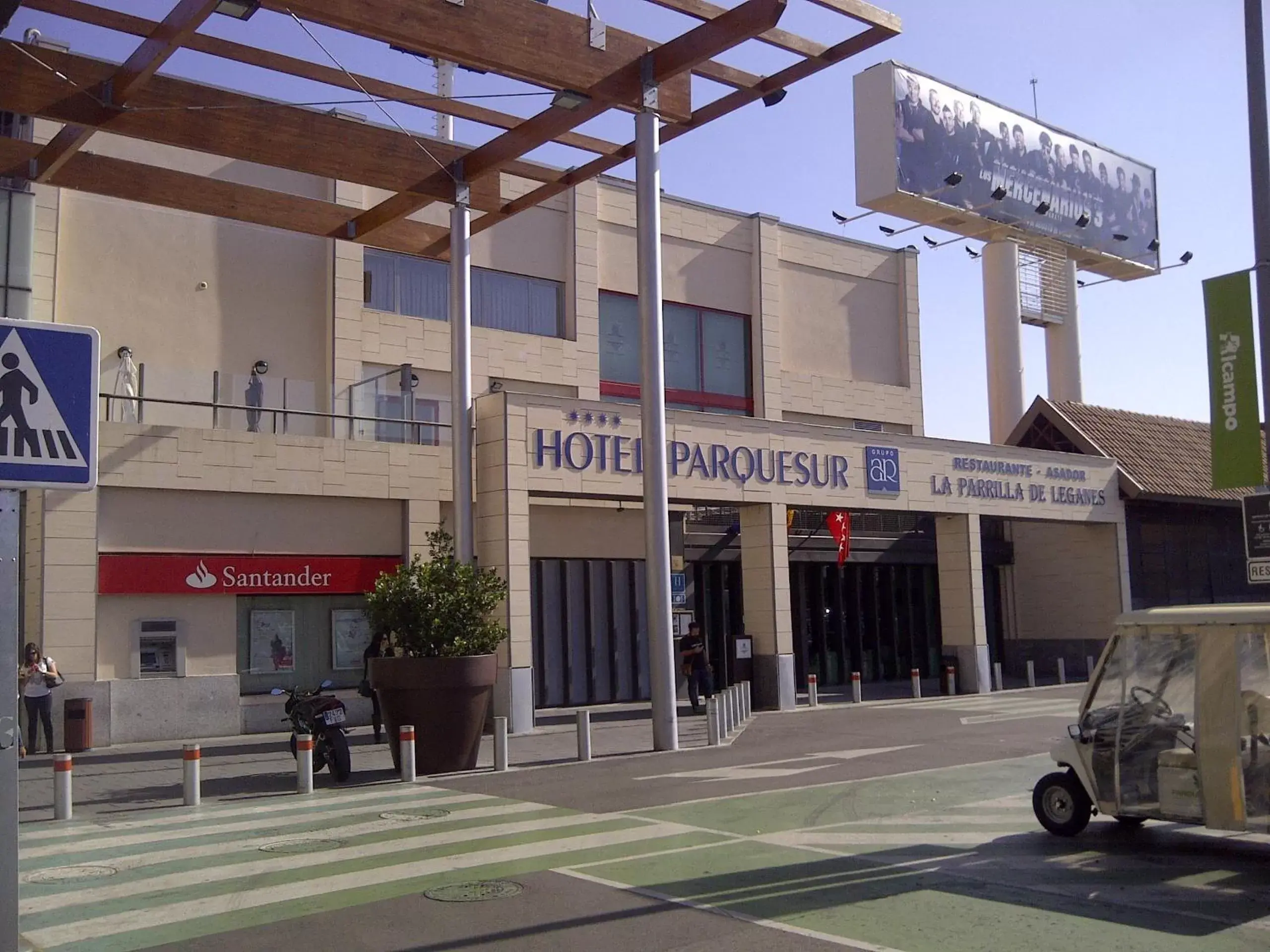 Property building in Parquesur Property building in Parquesur