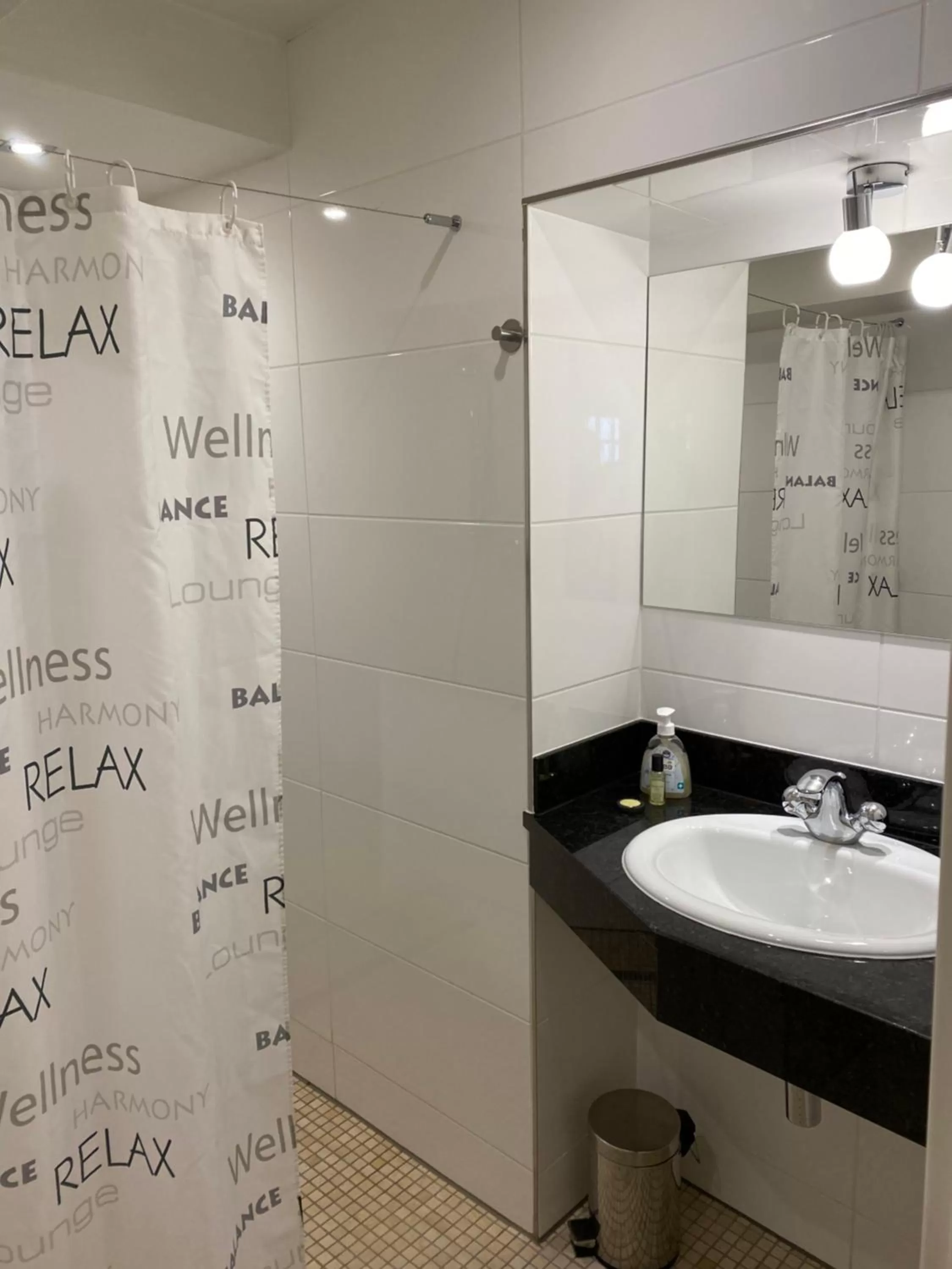 Bathroom in Marktplatzhotel - Restaurant Tafelspitz