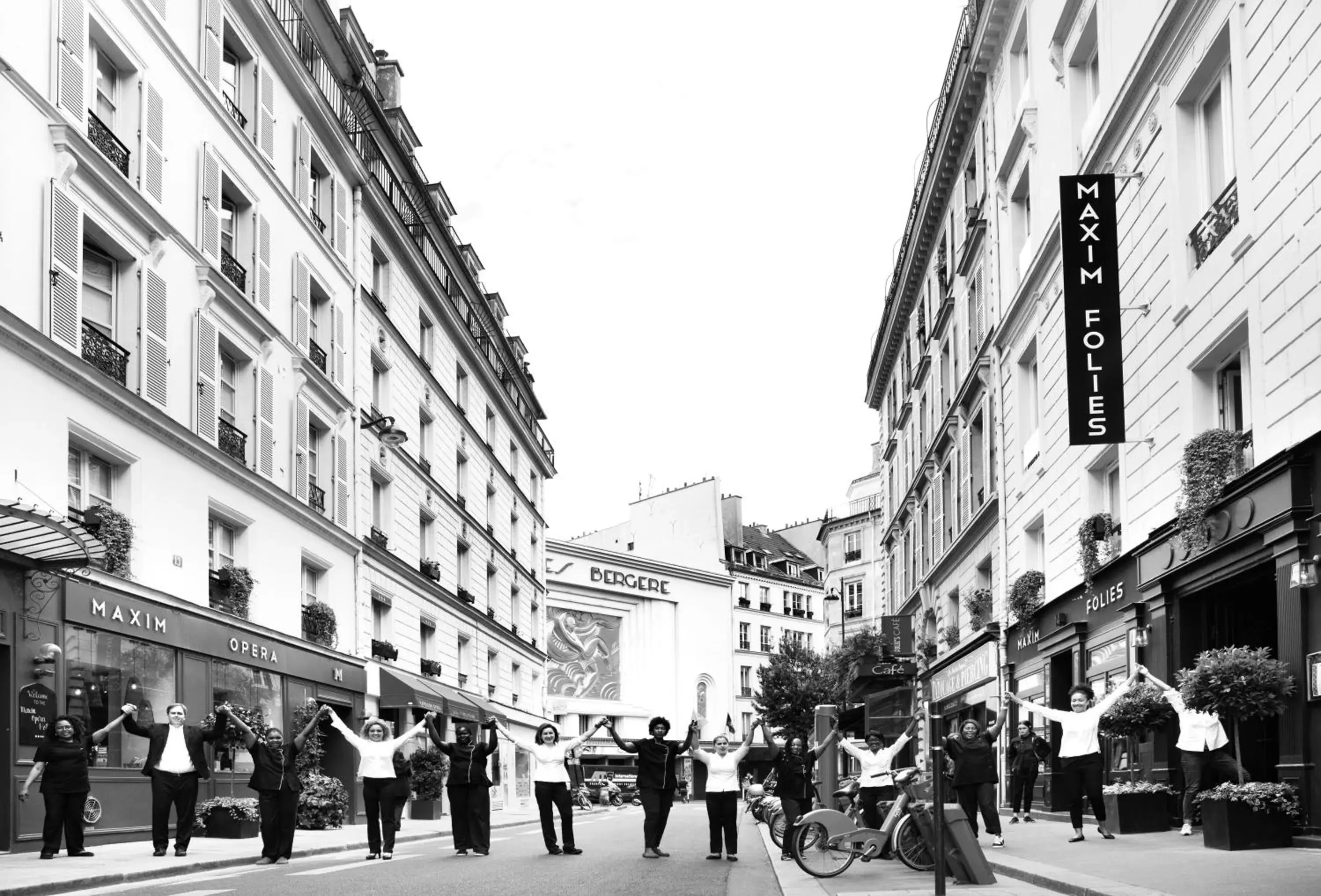 Staff, Neighborhood in Hôtel Maxim Opéra