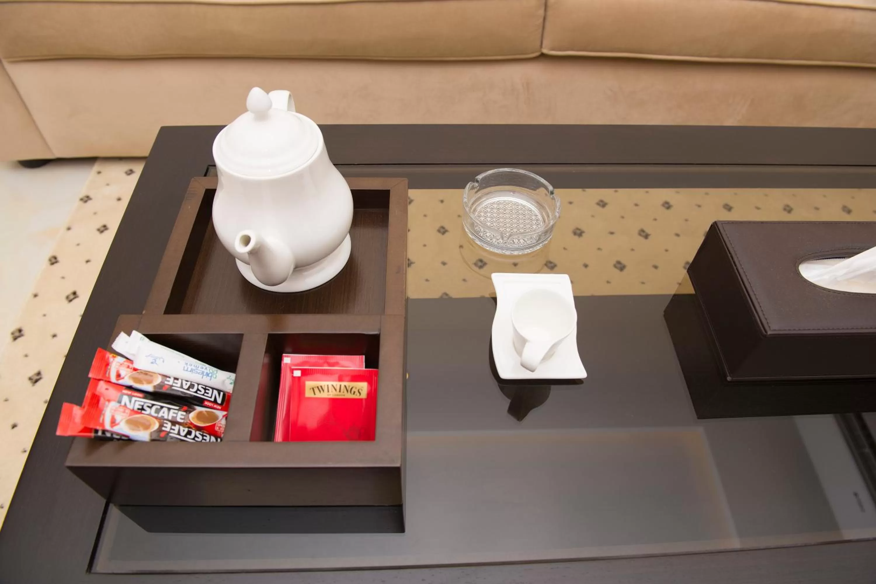 Drinks in The Artisan Hotel-Suits