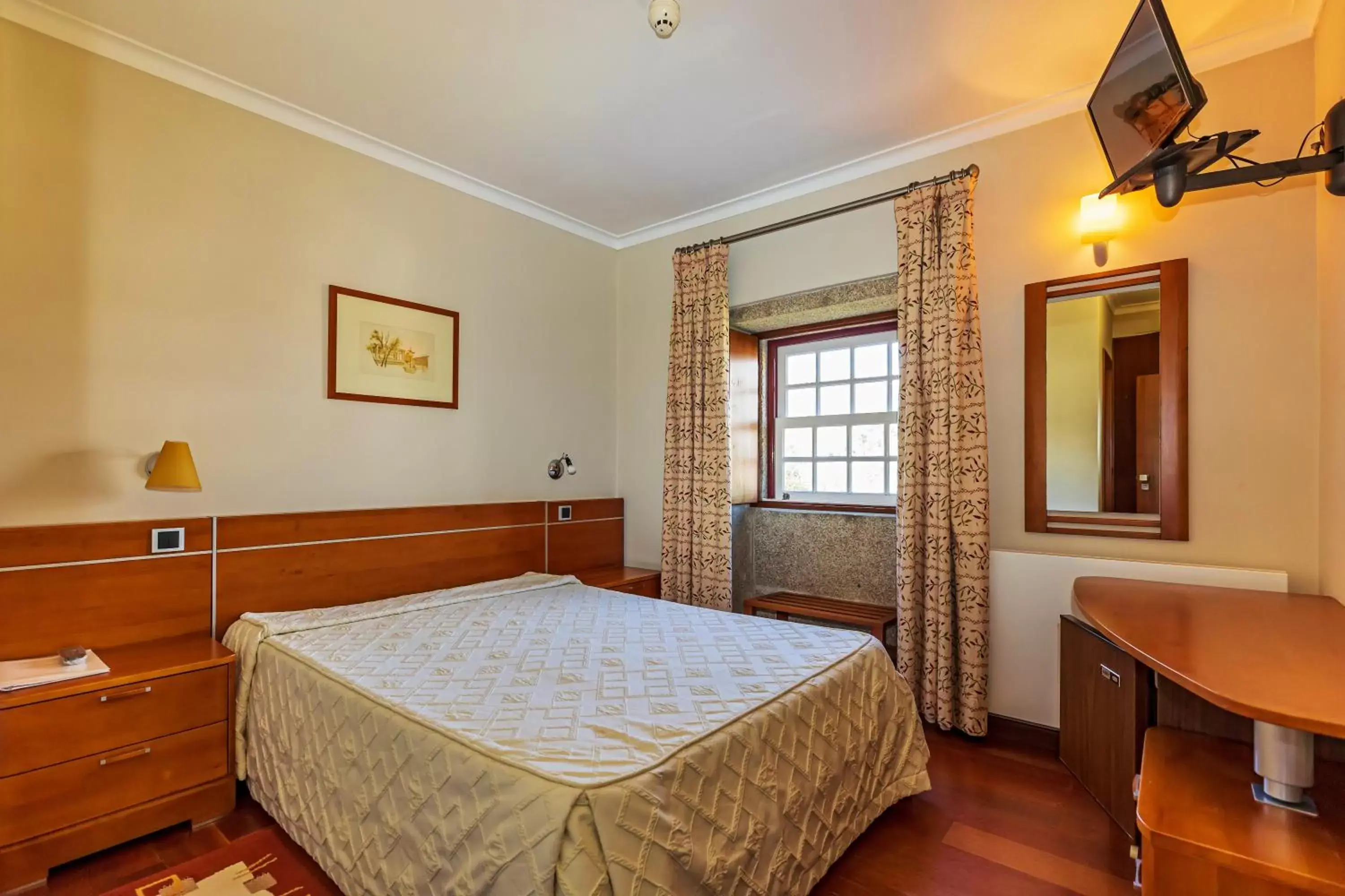 Bedroom, Bed in Hotel Rural Quinta de Sao Sebastiao