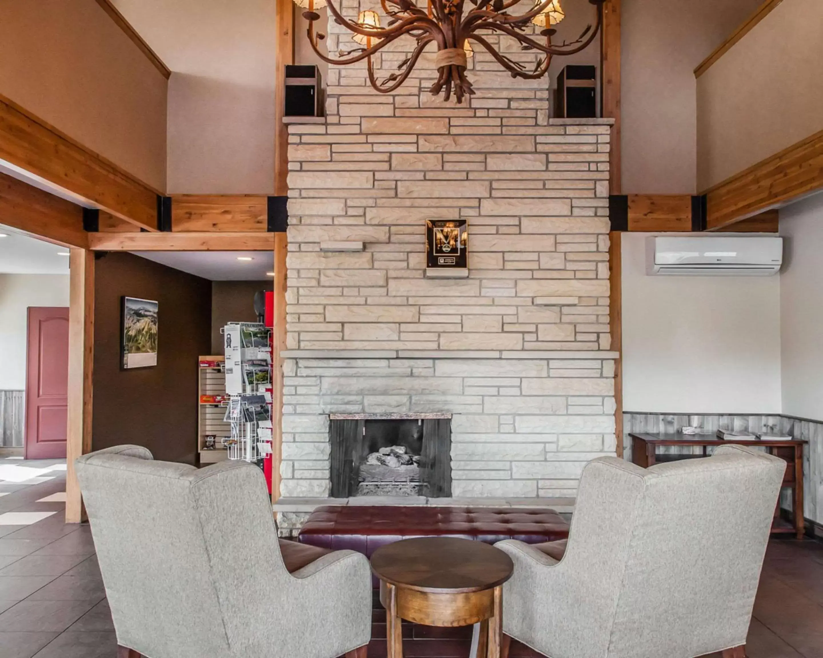 Lobby or reception in Quality Inn near Rocky Mountain National Park Lobby or reception in Quality Inn near Rocky Mountain National Park