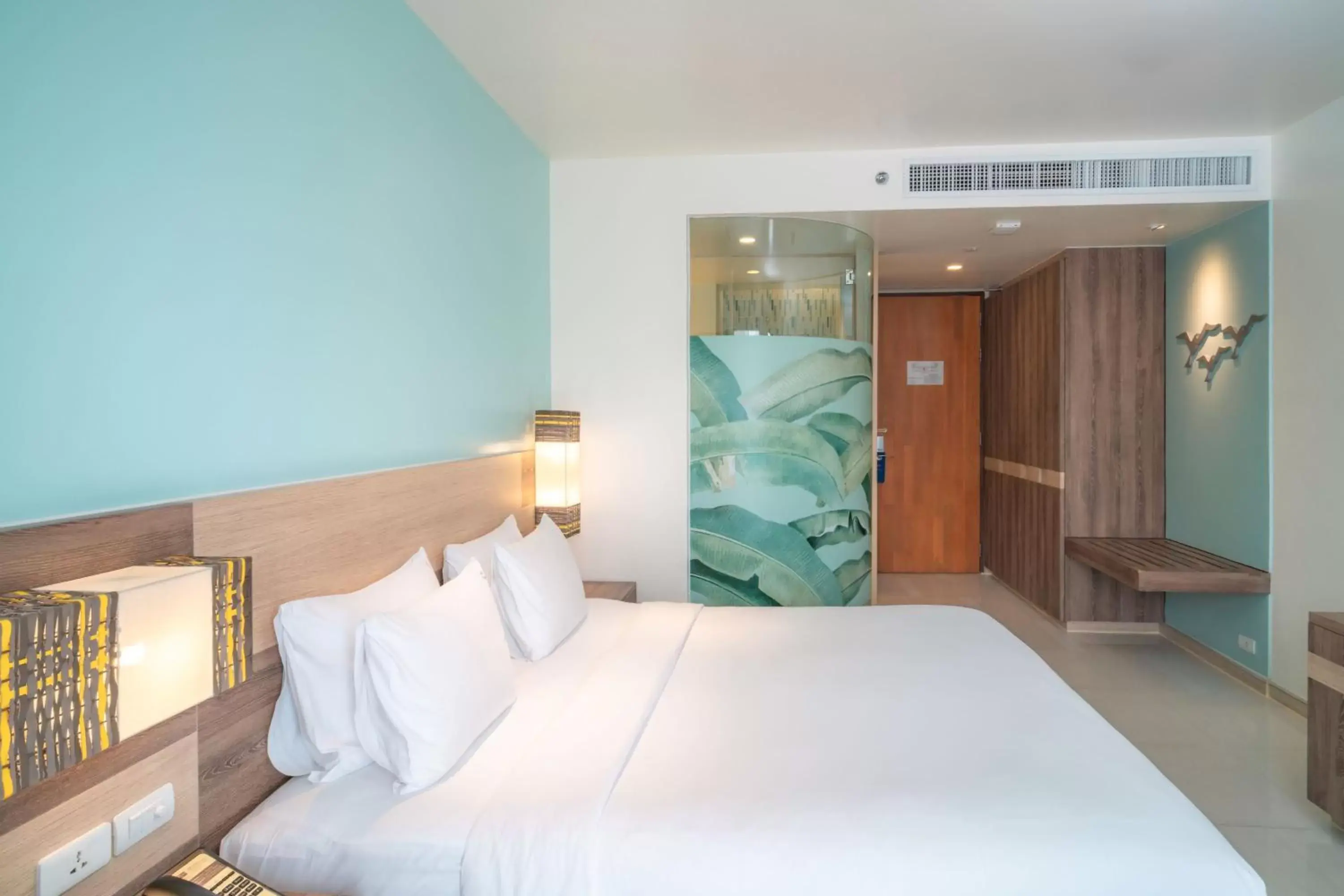 Photo of the whole room, Bed in Holiday Inn Express Phuket Patong Beach Central, an IHG Hotel