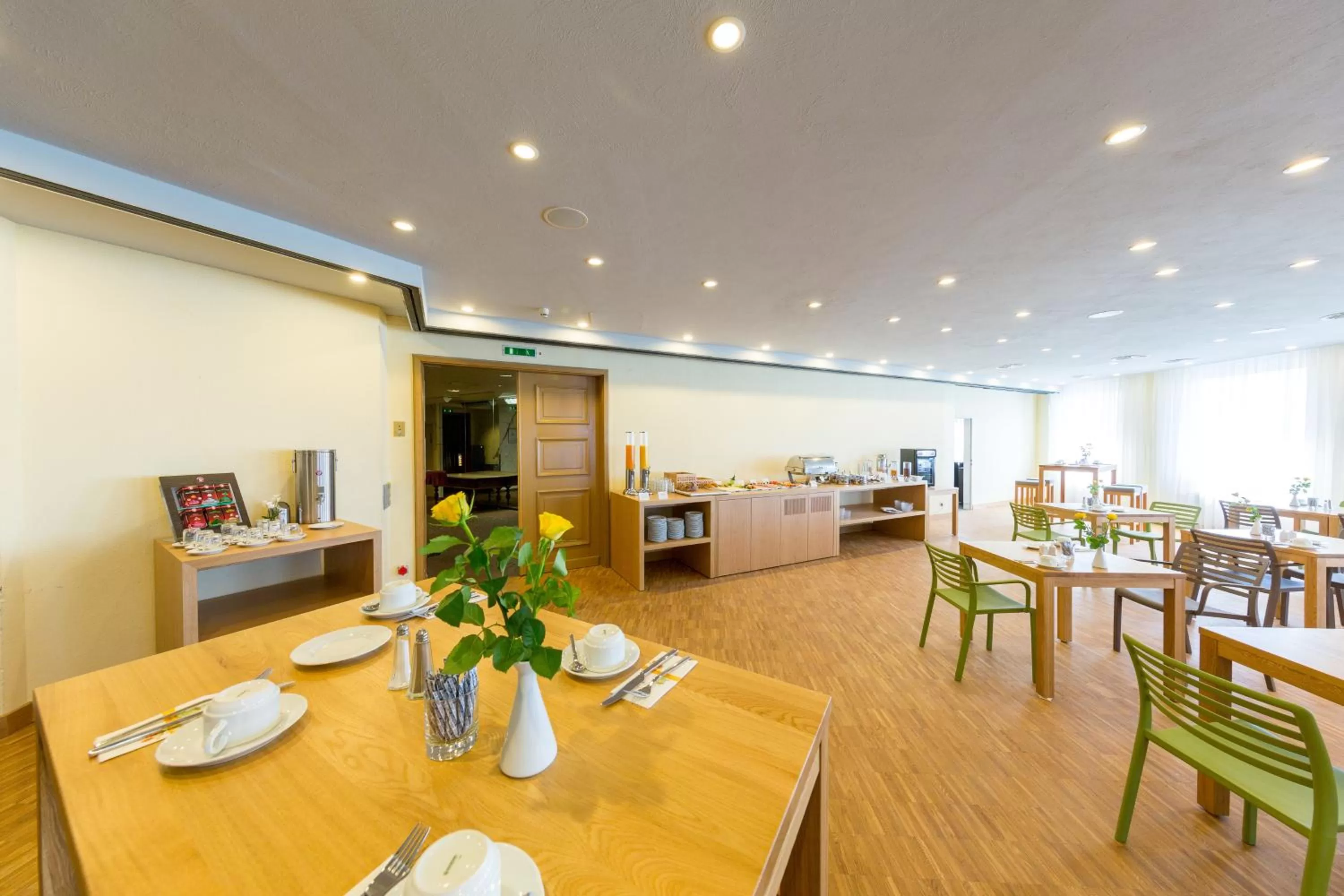 Restaurant/places to eat in mk hotel remscheid