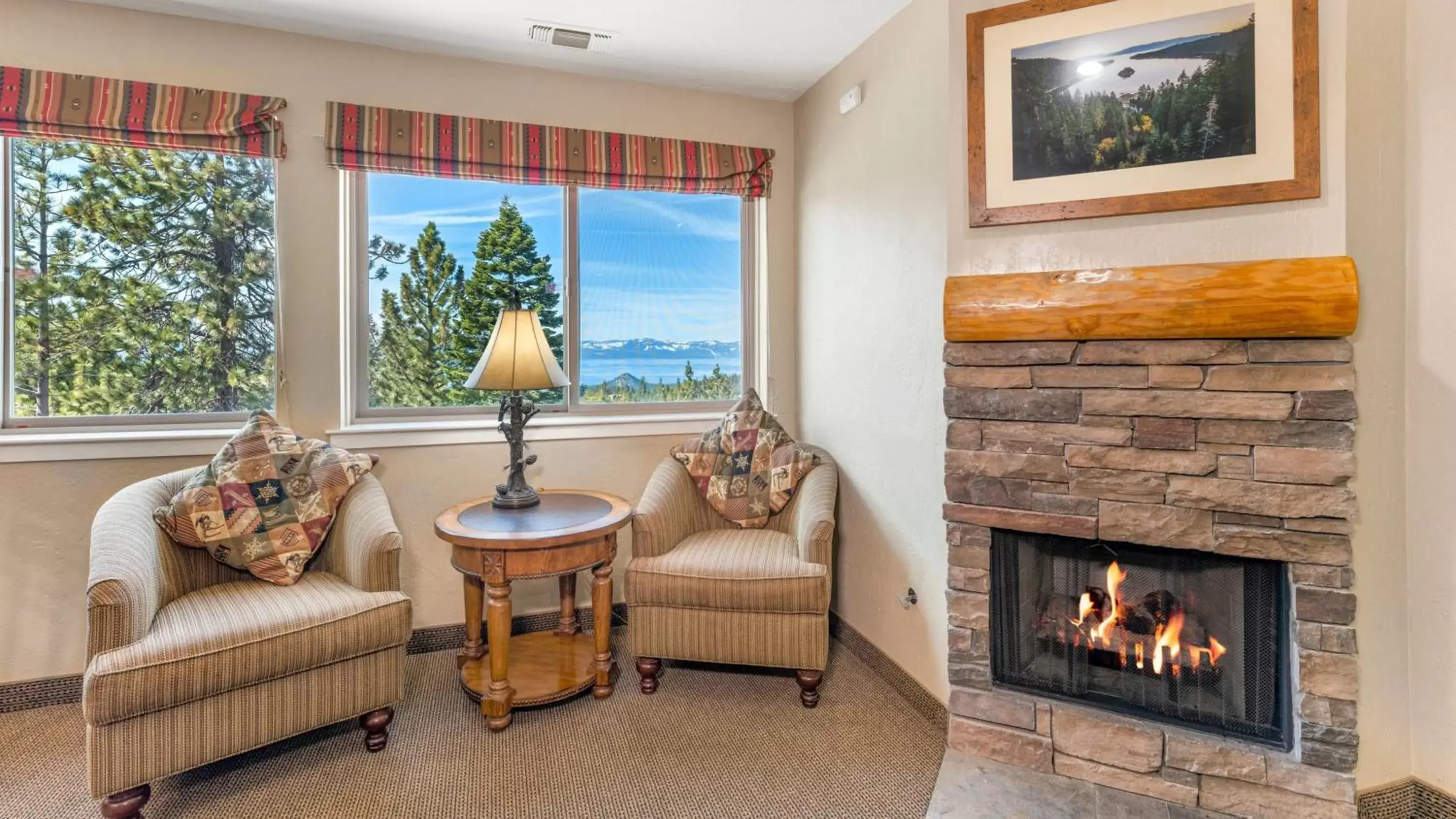 Photo of the whole room, Seating Area in Holiday Inn Club Vacations - Tahoe Ridge Resort, an IHG Hotel