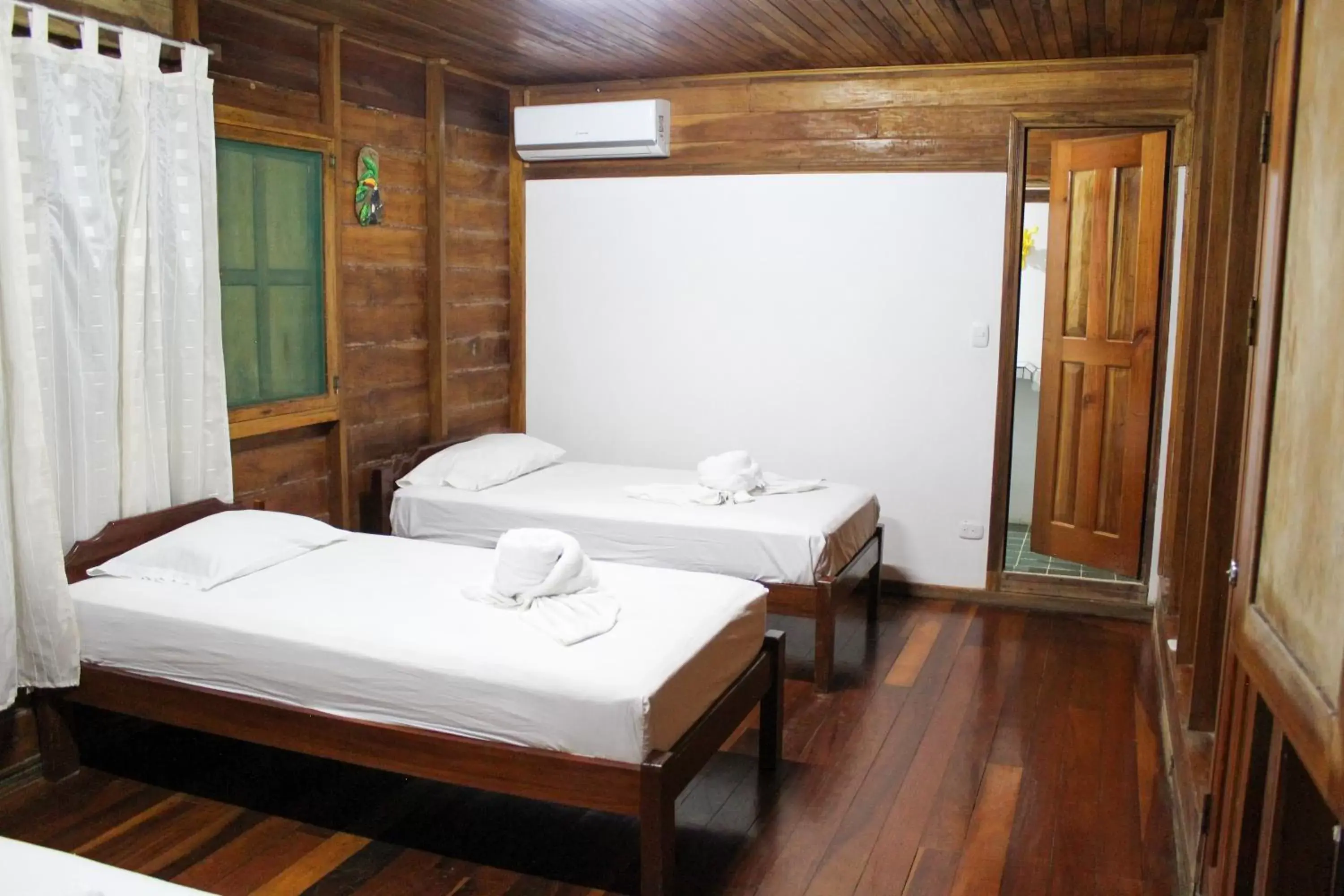 Bed in Hotel La Cascada