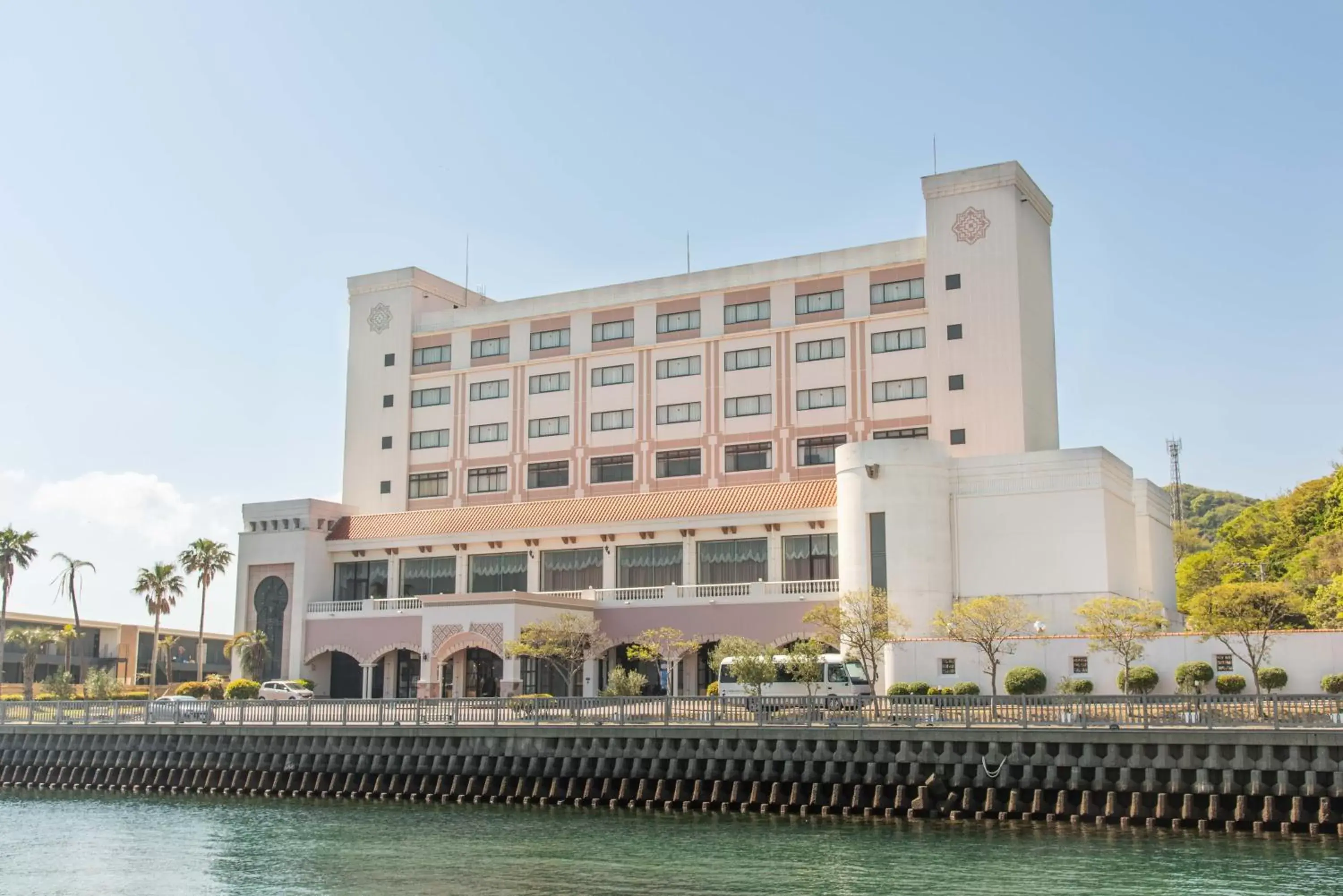 Property building in i + Land Nagasaki Property building in i + Land Nagasaki