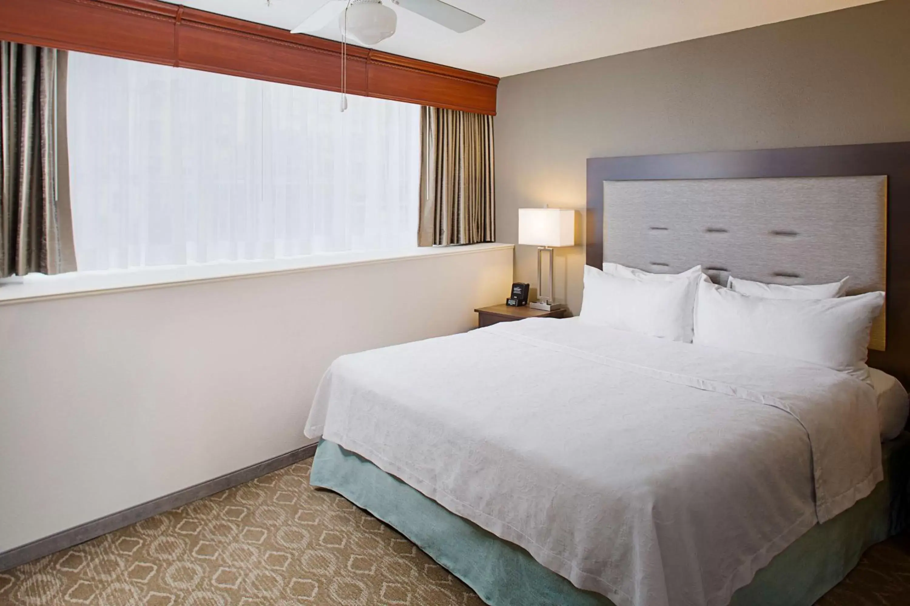 Bed in Homewood Suites by Hilton San Antonio Riverwalk/Downtown