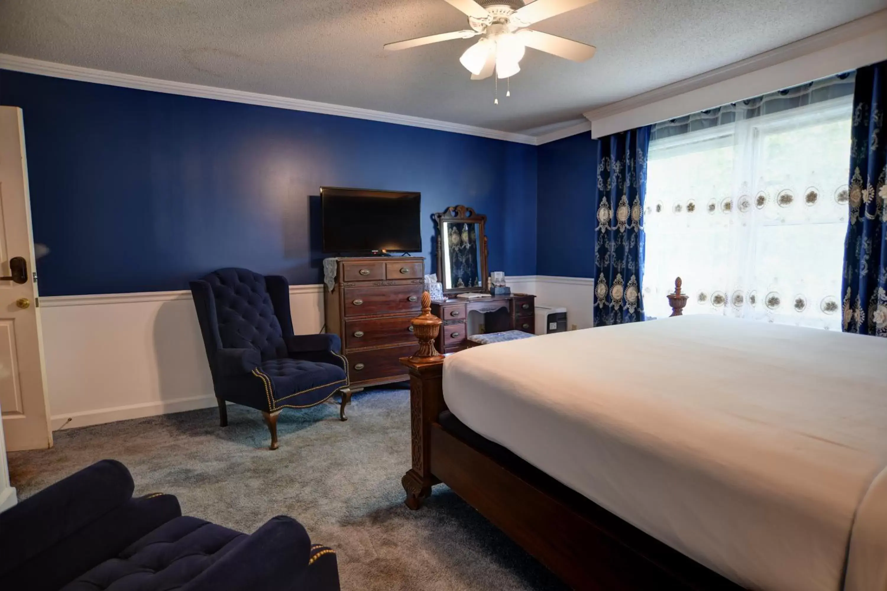 Bedroom in Blue Mountain Mist Country Inn