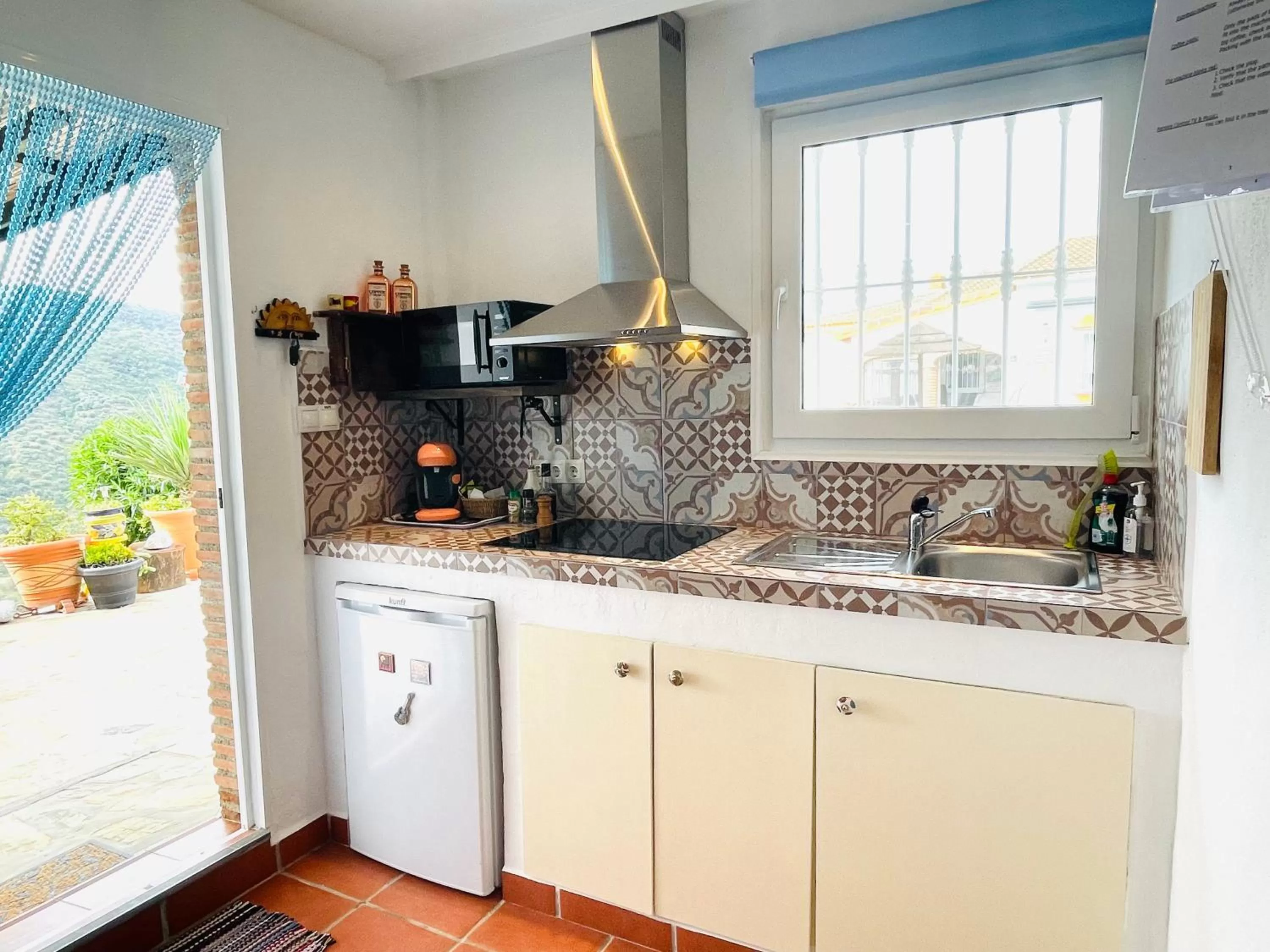 Kitchen/Kitchenette in Casira, studios en kamers,Viñuela, Costa Del Sol