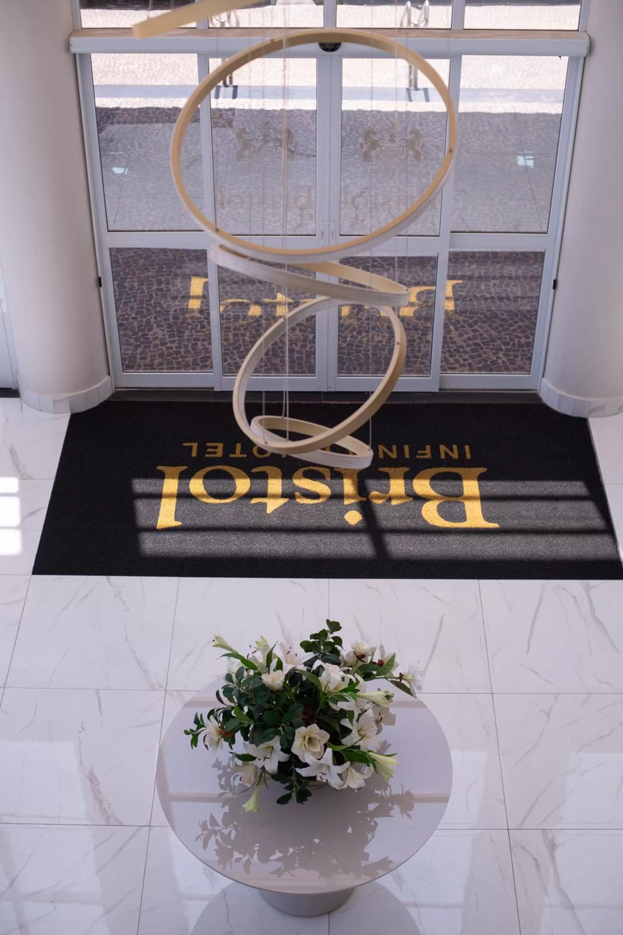 Decorative detail in Bristol Infinity Rio Claro