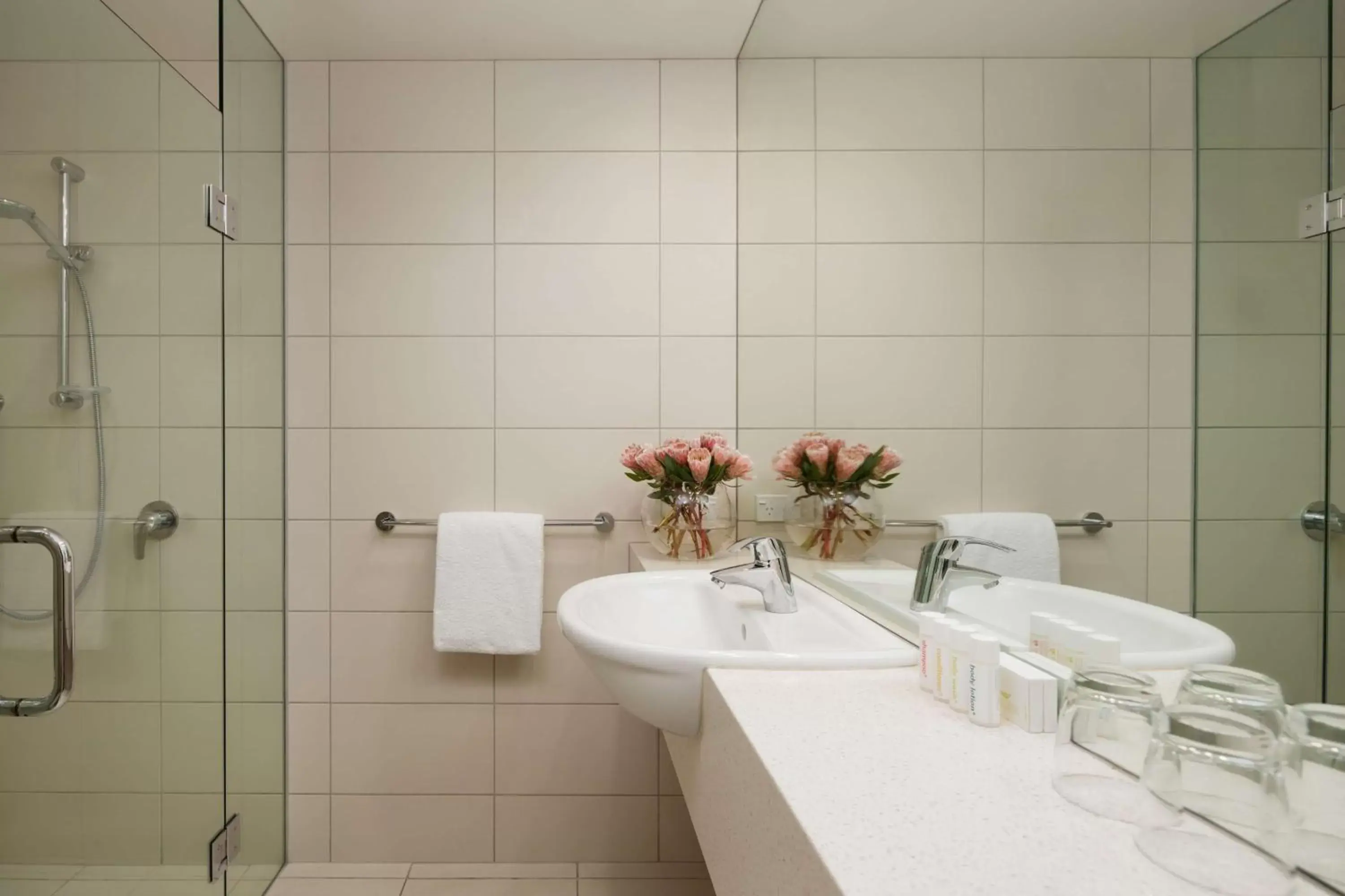 Premier Twin in Rydges Latimer Christchurch Premier Twin in Rydges Latimer Christchurch