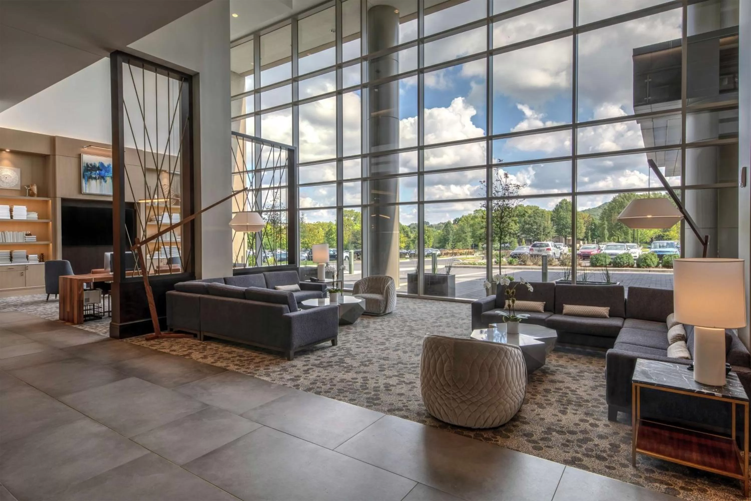 Lobby or reception in Hilton Franklin Cool Springs