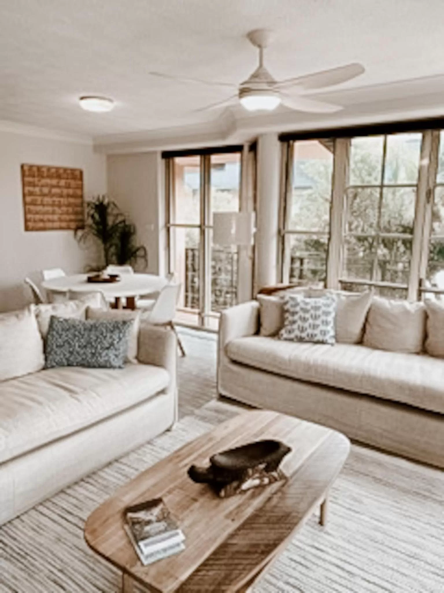 Sea Breeze on Main Beach