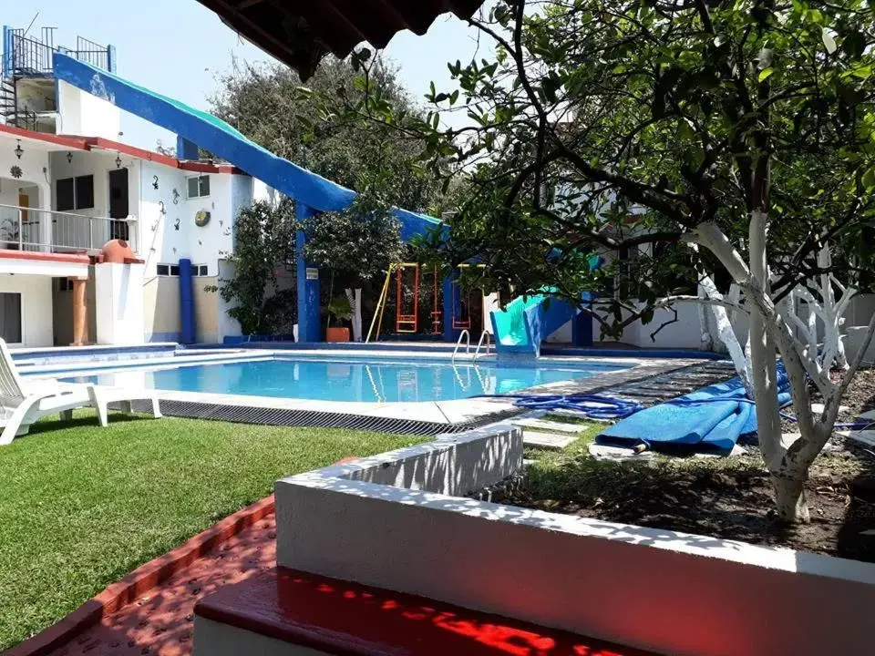 Swimming Pool in Hotel Quinta Paraiso