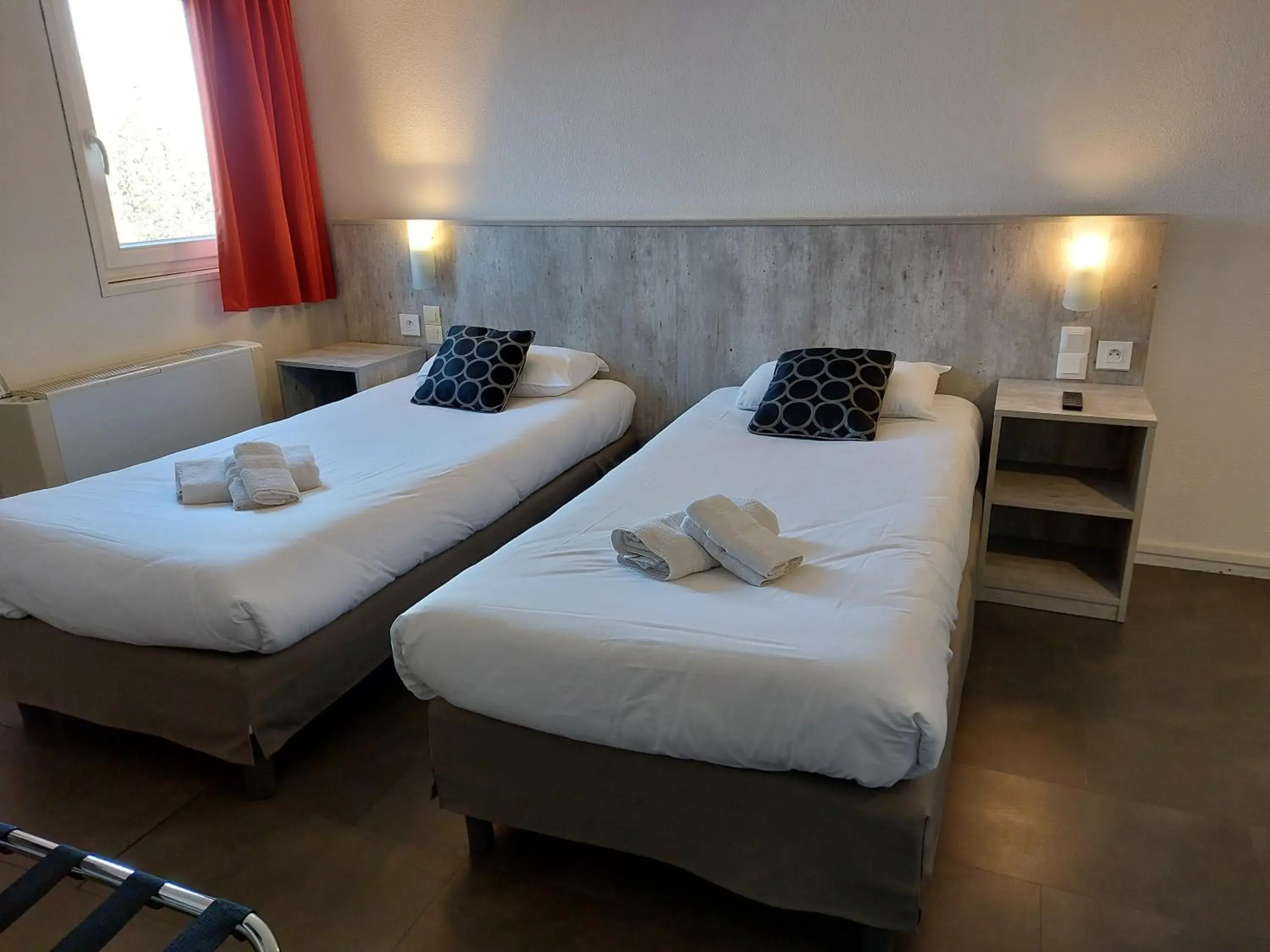 Bedroom, Bed in Brit Hotel Bosquet Carcassonne Cit