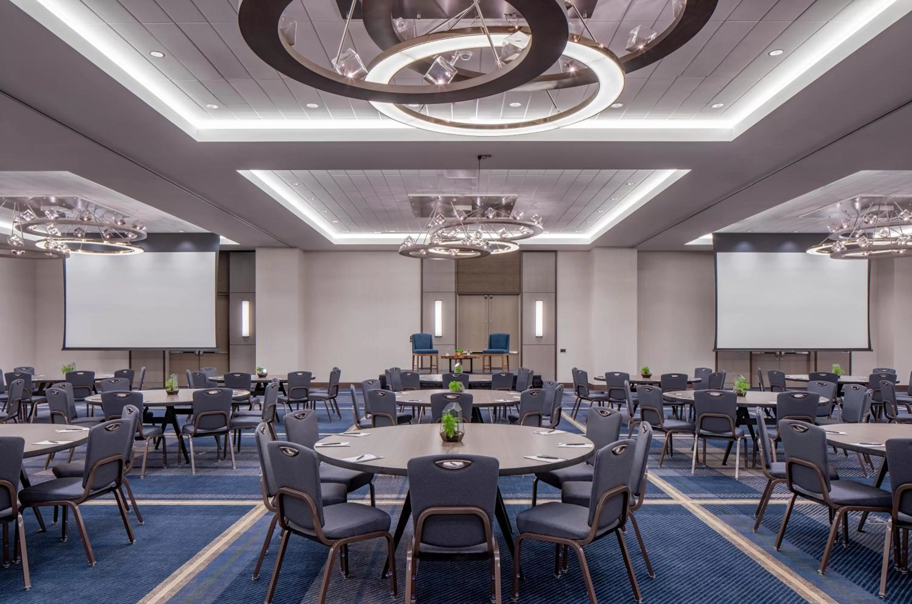 Meeting/conference room in Hyatt Regency Portland at the Oregon Convention Center