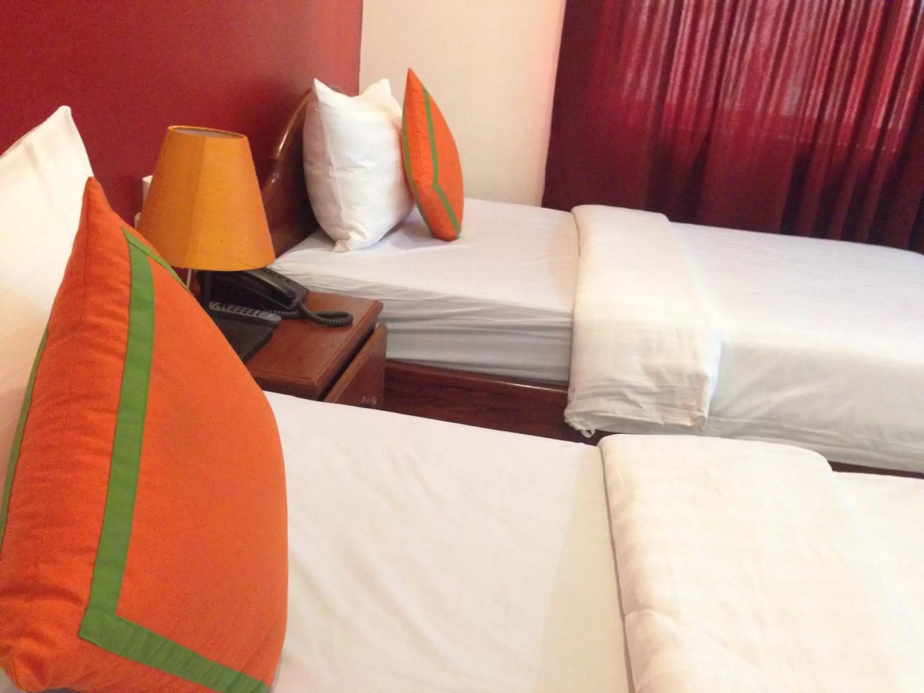 Photo of the whole room, Bed in Mekong Angkor Palace Inn