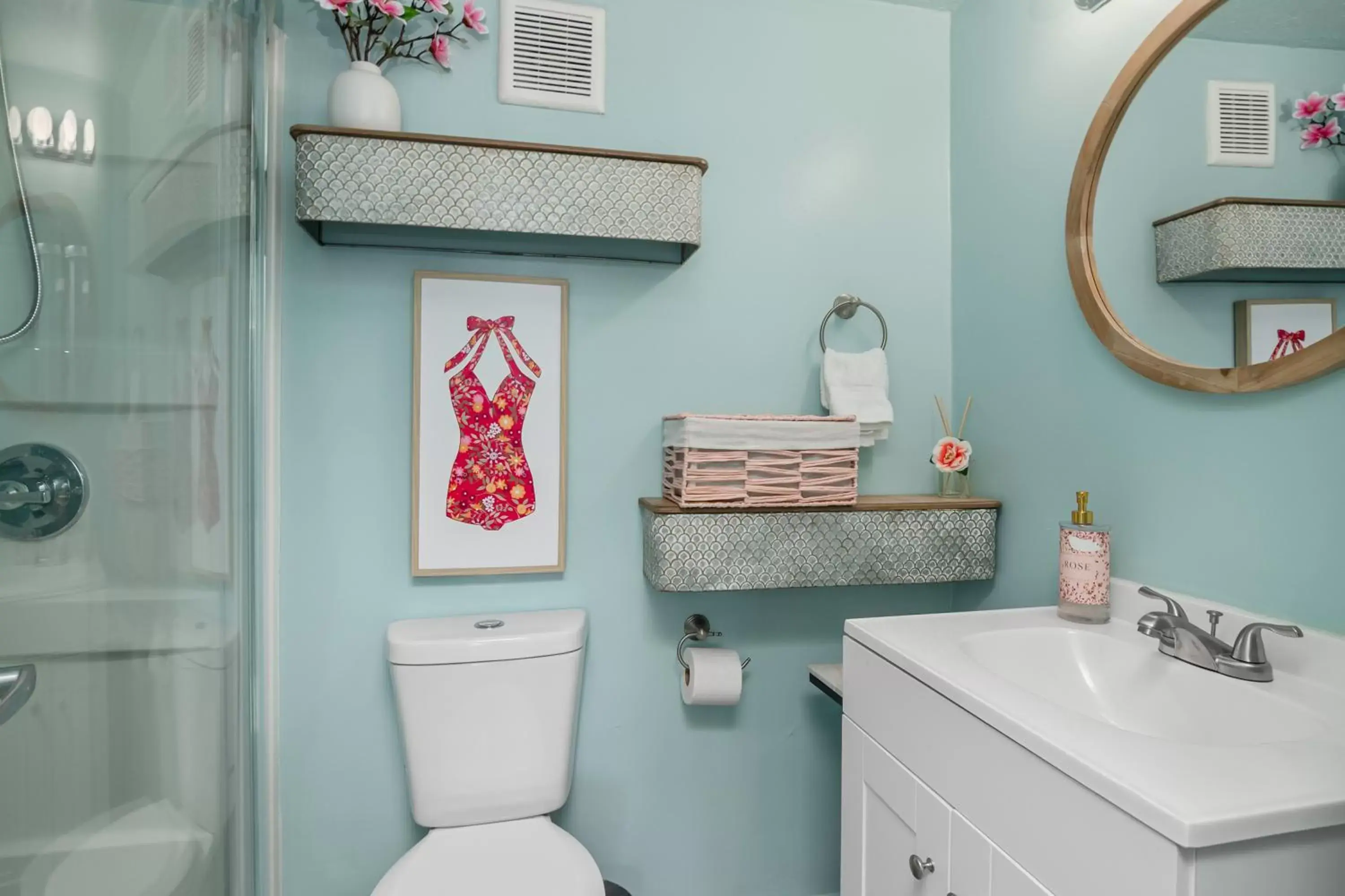 Toilet, Bathroom in Latitude 26 Waterfront Boutique Resort - Bonita Springs