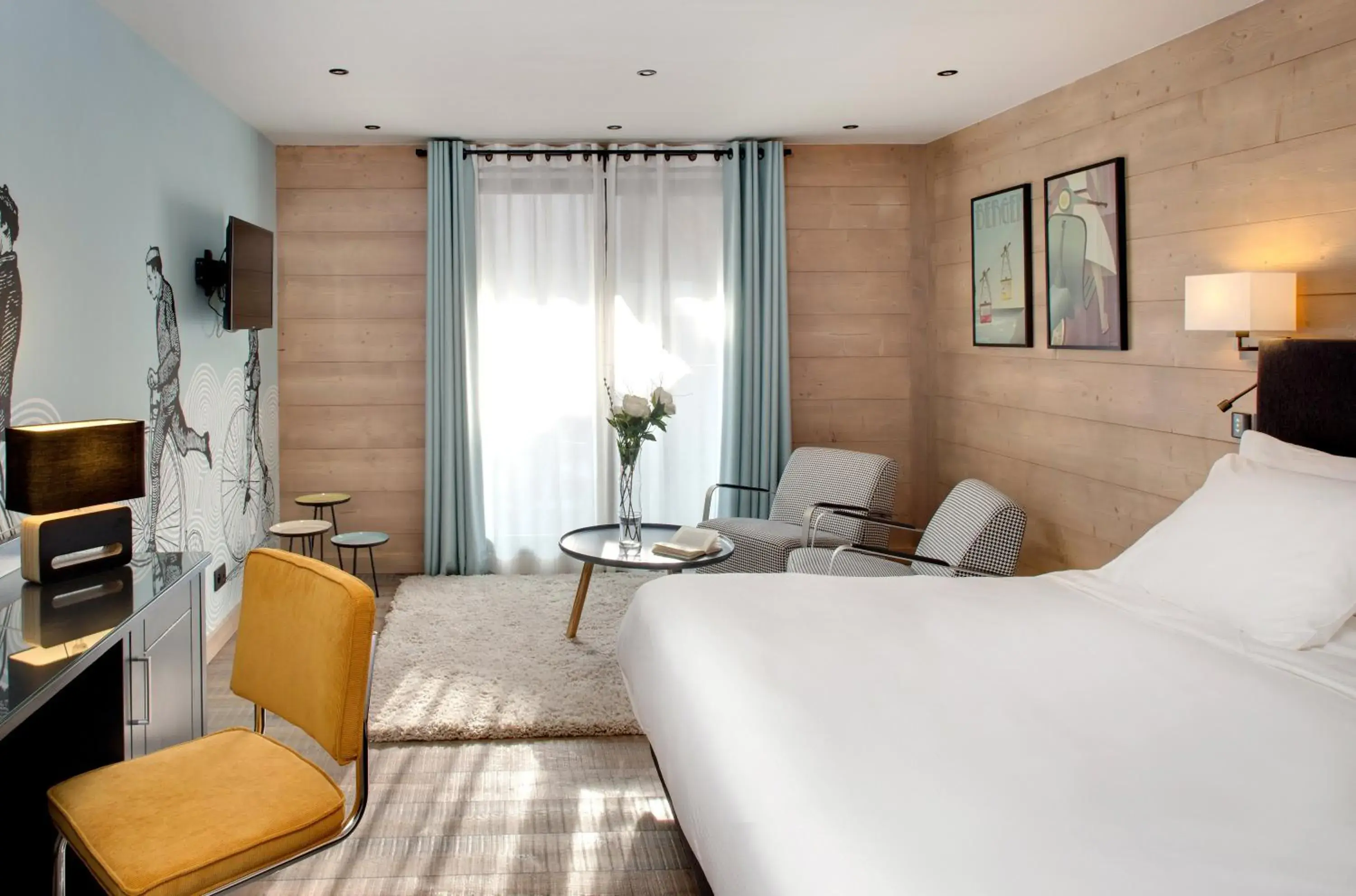 Junior Suite with Balcony in Chalet-Hotel La Marmotte, La Tapiaz & SPA, The Originals Relais (Hotel-Chalet de Tradition) Junior Suite with Balcony in Chalet-Hotel La Marmotte, La Tapiaz & SPA, The Originals Relais (Hotel-Chalet de Tradition)