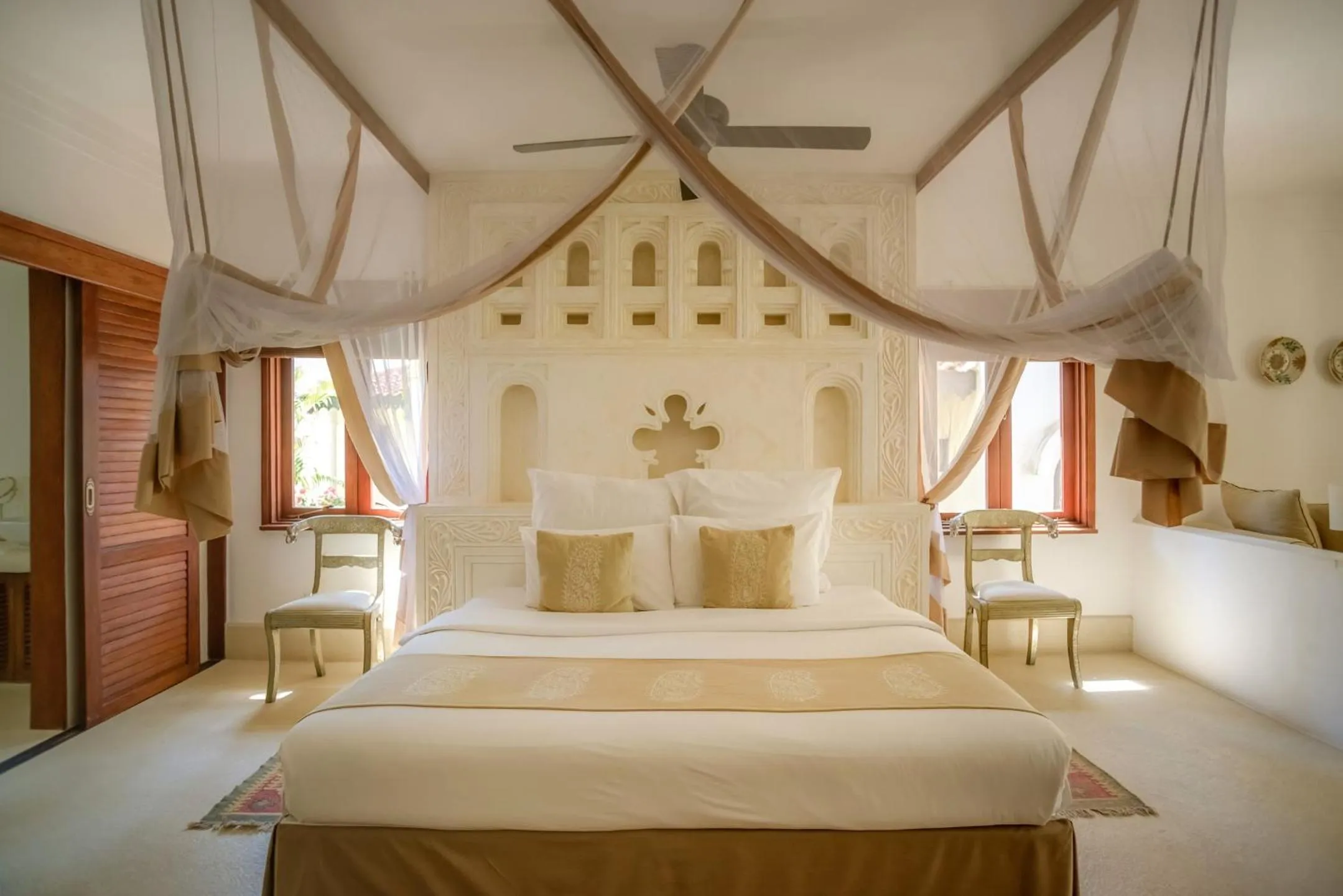 Bedroom, Bed in Swahili Beach