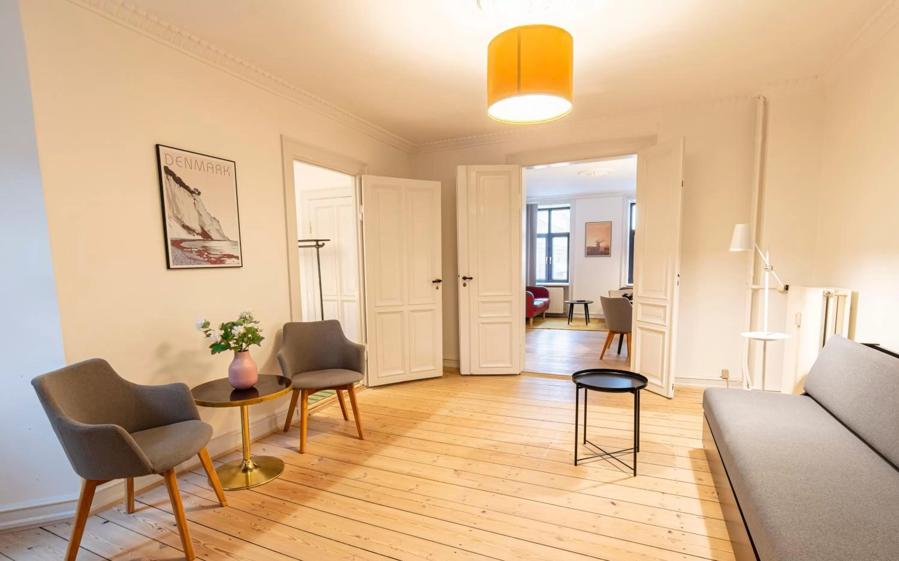 Living room in Go Hotel Saga